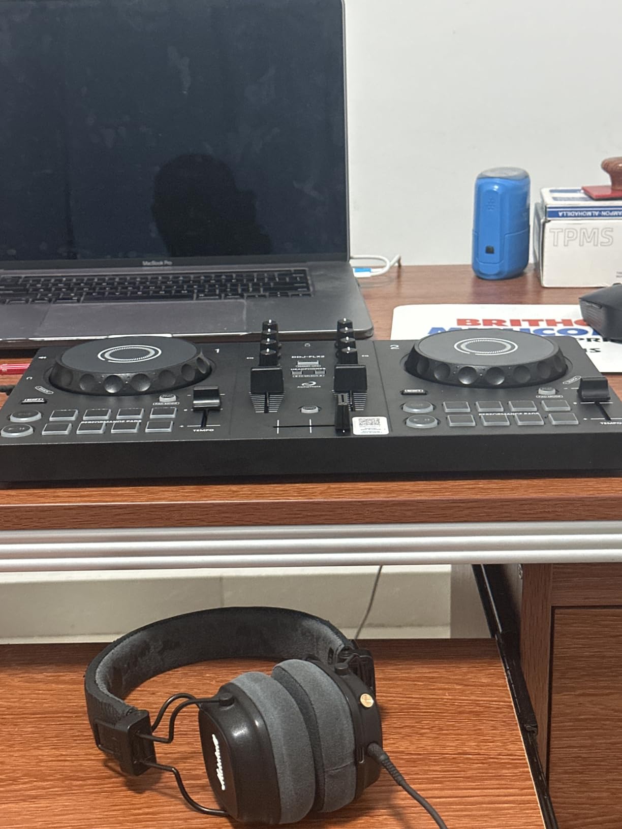 AlphaTheta DDJ-FLX2 Compact 2-Channel DJ Controller, Smart Fader, USB-C customer photo 1