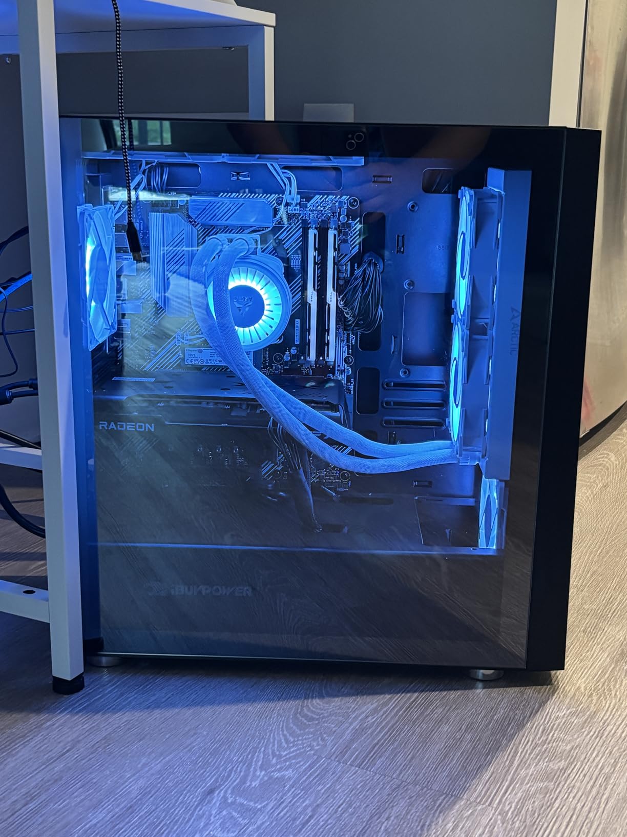 TUF Gaming ARGB PWM Fan Hub (Connects six case Fans, PWM Fan and RGB Connector, Clear Power and Operation Indicators, Stable Dual SATA Power Support), 2 Year Warranty customer photo 2