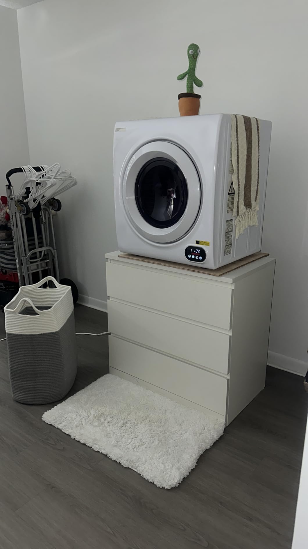 Feelfunn 850W Portable Clothes Dryer with 4 Automatic Drying Modes | Runs on 110V and Combines a Stainless Steel Tub with a Simple Control Knob for Compact Living Spaces customer photo 2