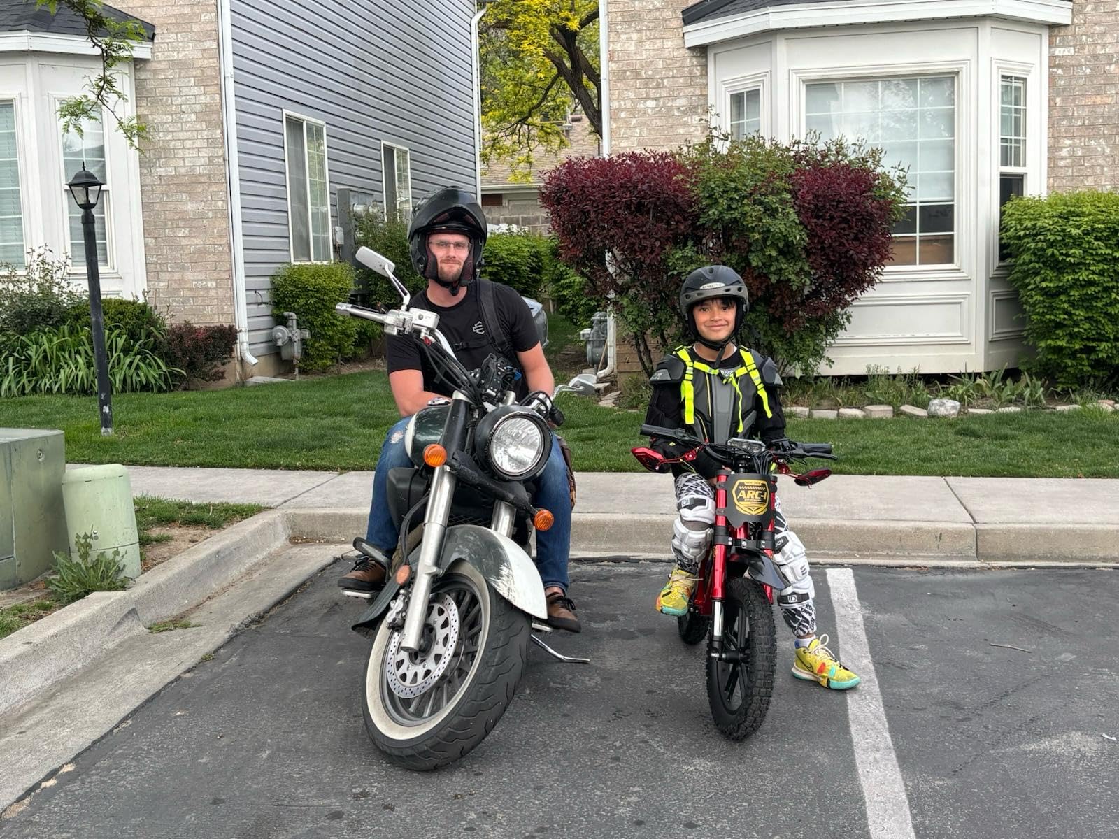 Tuttio ARC-I 36V Electric Dirt Bike for Kids 5-8, 22MPH 750W Mini Dirt Bike, 25 Miles, Adjustable 5 Modes Electric Motor, 16