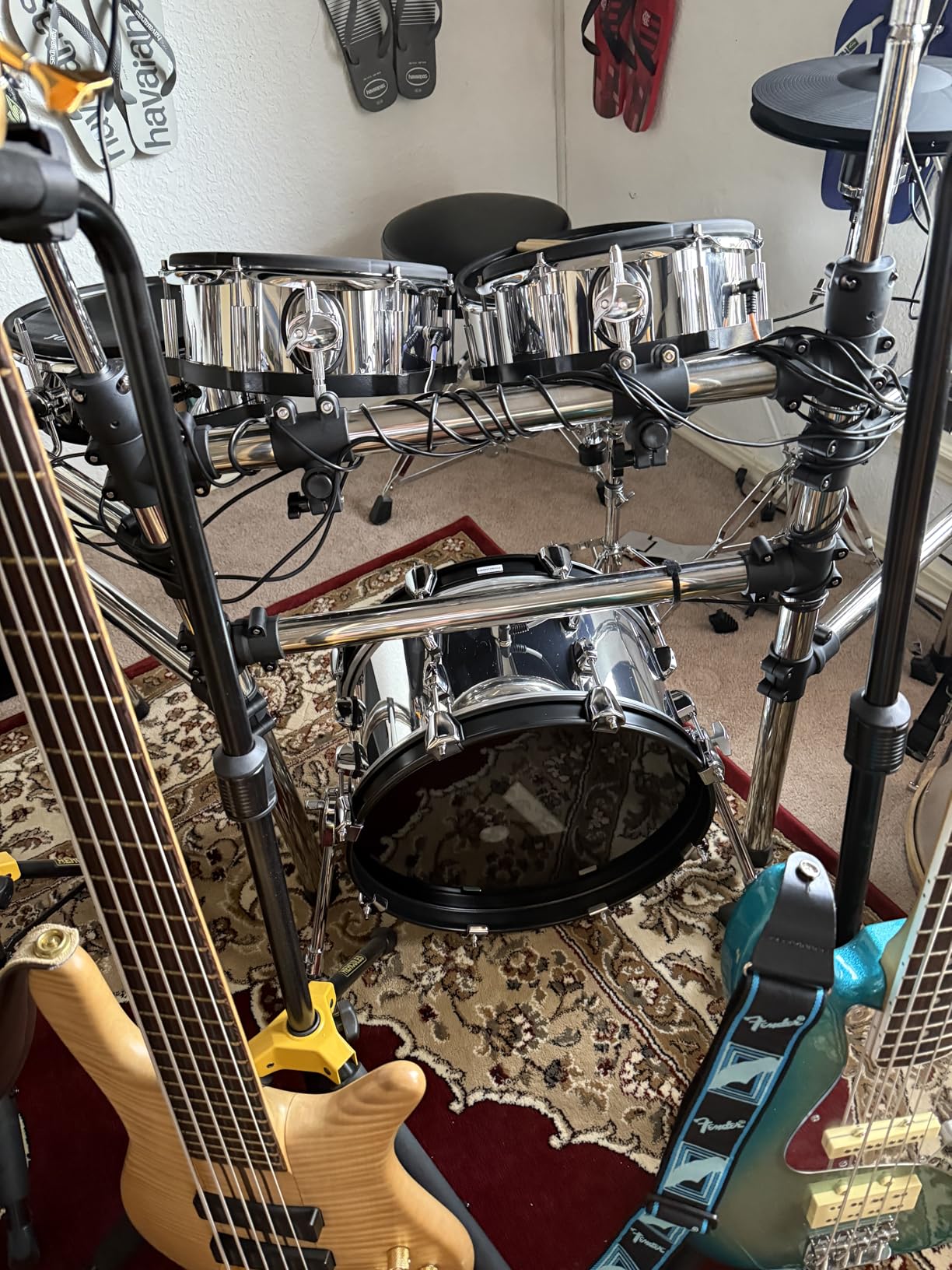 AKLOT Acoustic-Style Electric Drum Set: Independent 16'' Wooden Bass Drum and 12'' Snare, Triple-Zone Ride Cymbal, 460 Sounds, USB MIDI customer photo 2