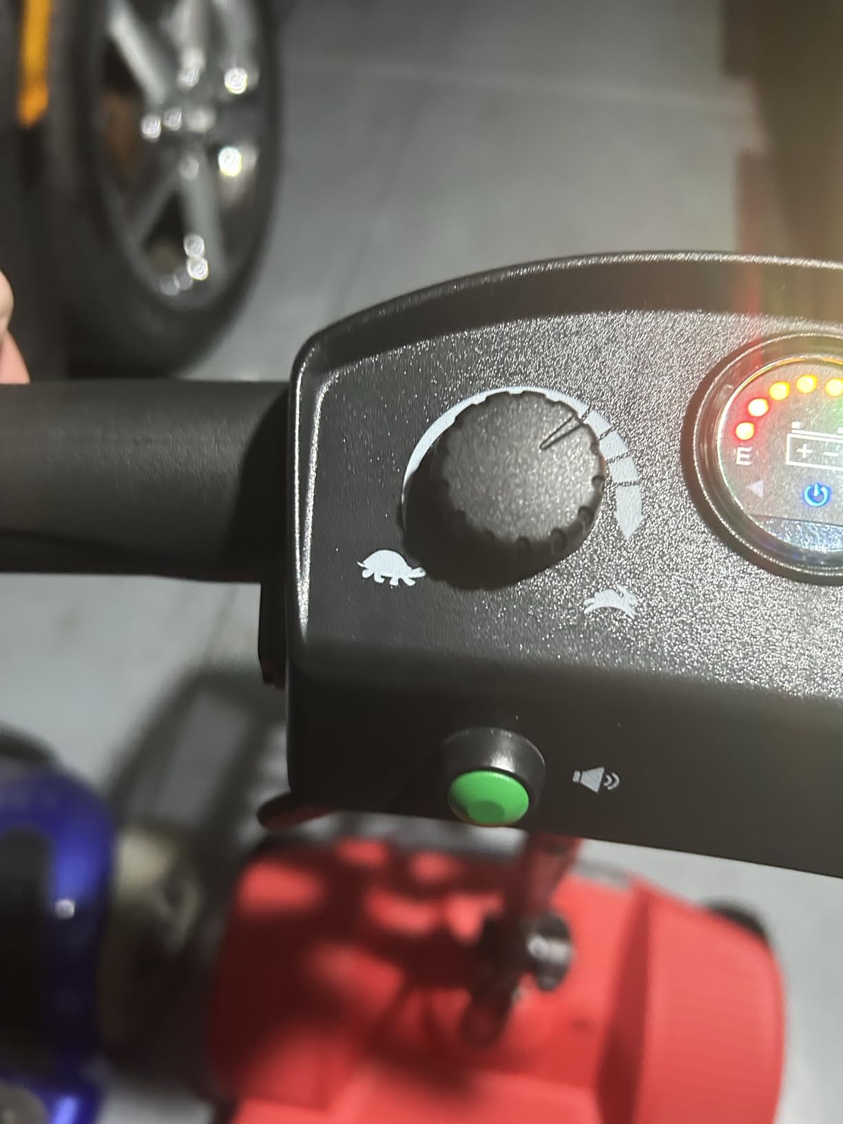 WayCare 15-25 Miles Long Range Mobility Scooter, Weight Capacity 330 LBS+ Powered Mobility Scooters for Seniors, Compact Duty Mobile for Travel with LED Headlight and Detachable Basket (Red) customer photo 2