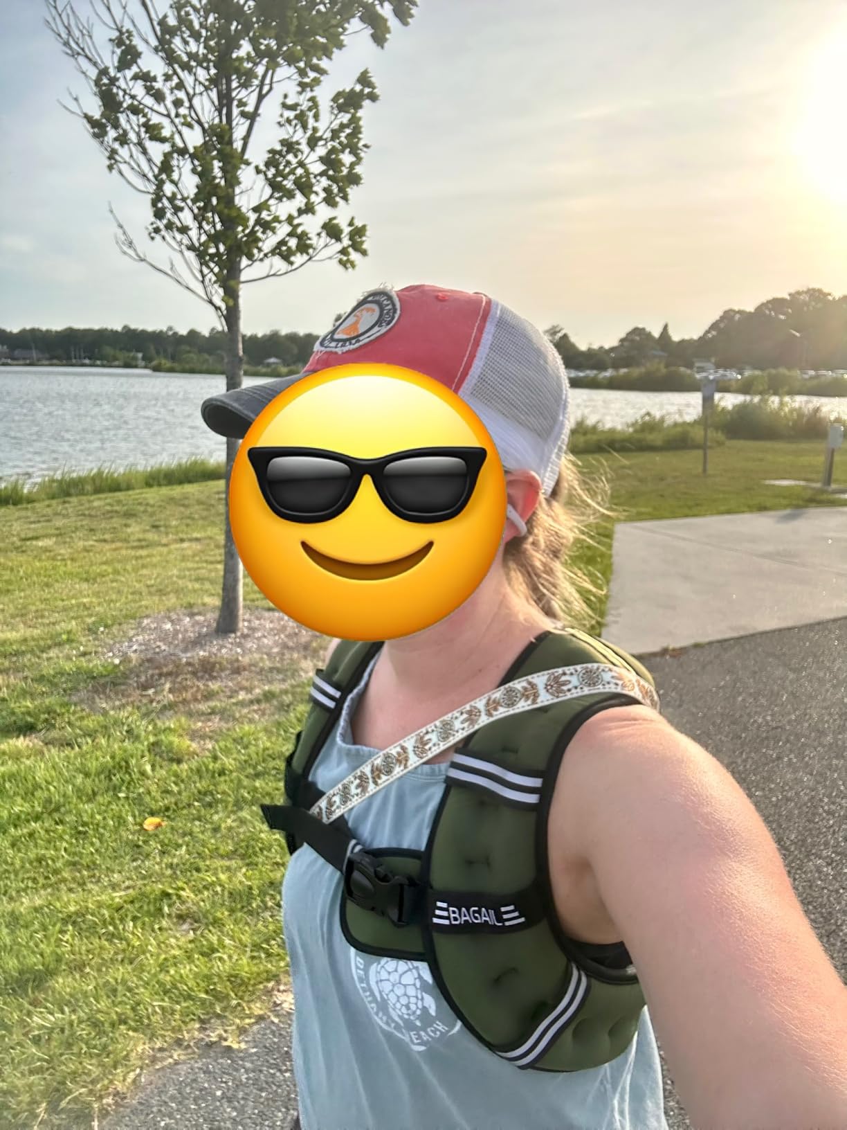 BAGAIL Comfort-Fit Weighted Vest for Woman, Even Weight Distribution, Faster Weight Loss, No-Chafe or Bounce for Walking & Running with Detachable Phone Pouch & Reflective Stripes customer photo 1