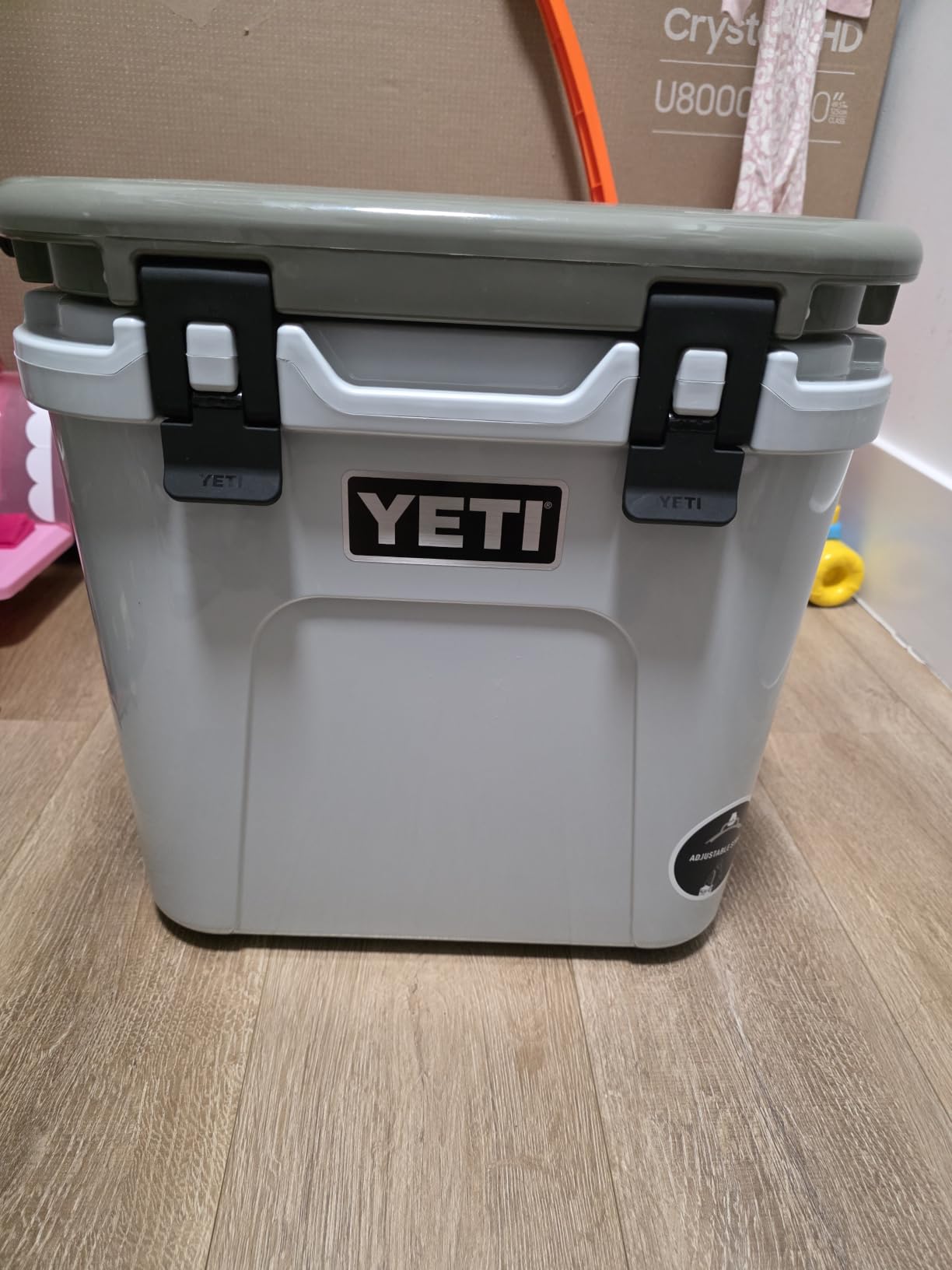 YETI Roadie 24 2.0 Hard Cooler with DoubleDuty Shoulder Strap and Drain Plug customer photo 2