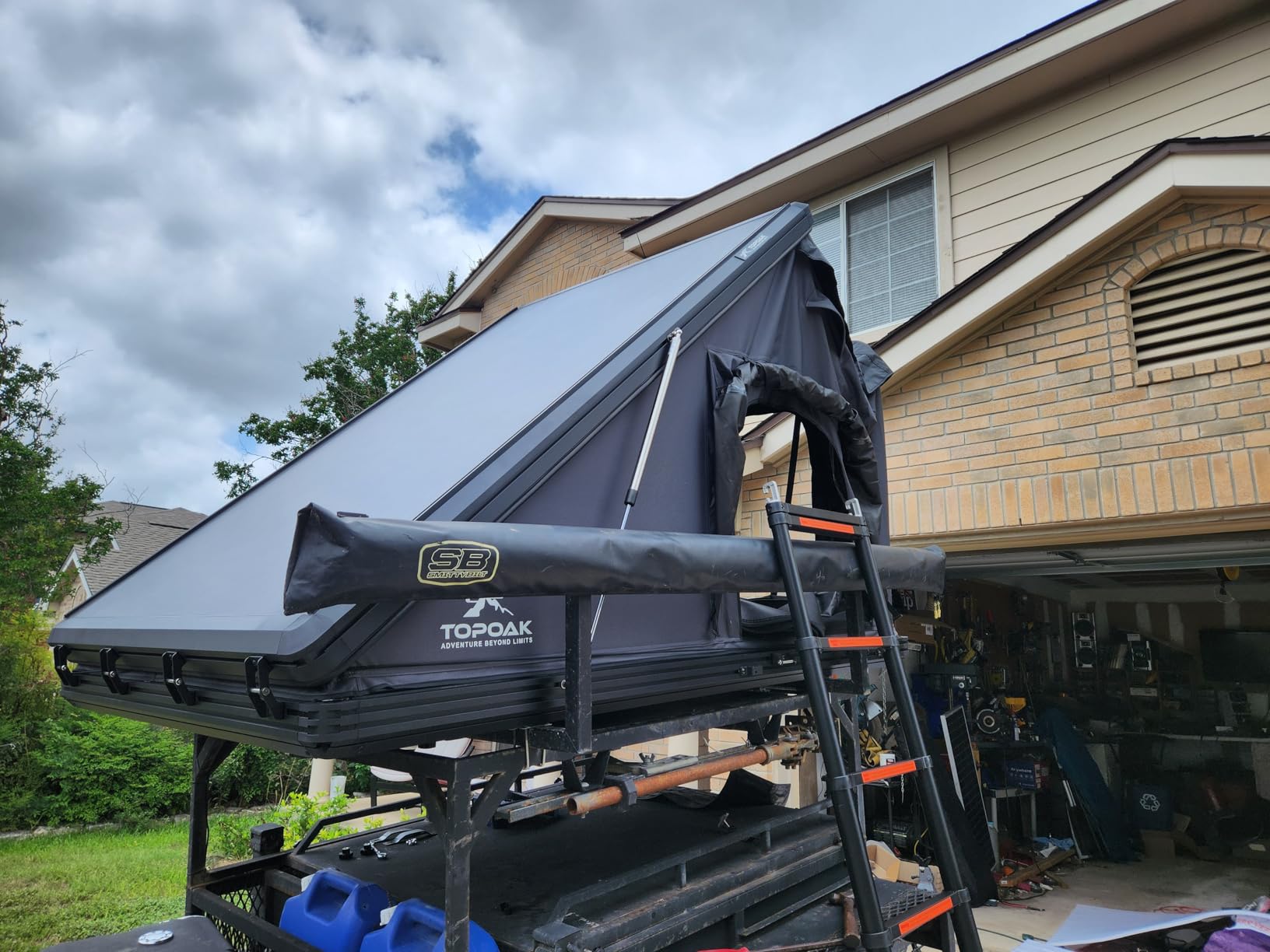 TOPOAK Galaxy Pro Pop-Up Hard Shell Rooftop Tent with Full-Cover Rainfly | for 2 adults and 1 child with 30-second setup and an adjustable full-cover rainfly for airflow and weather coverage customer photo 1