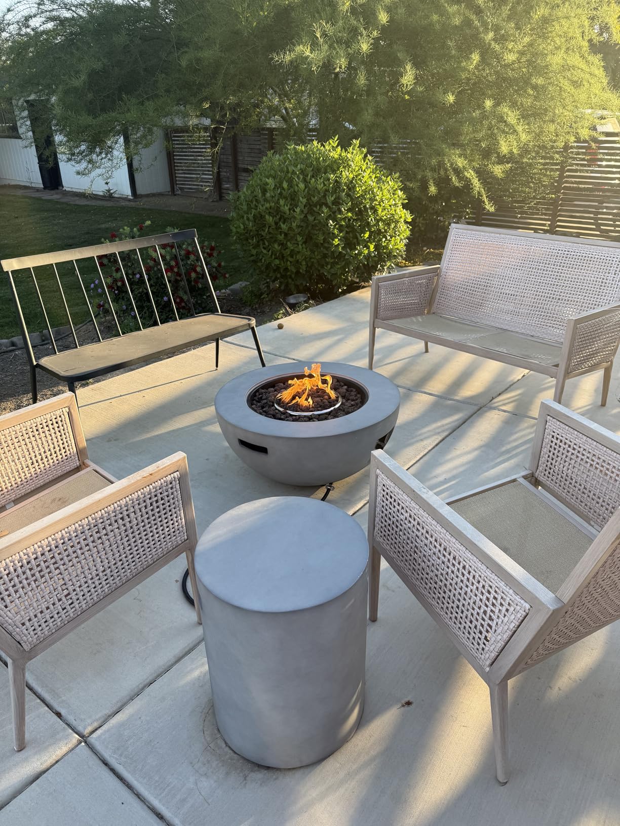 30 Inch Round Propane Fire Pit Table 50,000 BTU Gas Firepit for Outside Patio | Smokeless Propane Fire Pit for Outdoor with Tank Holder, Round Firepit Table with Metal Lid & Glass Stone Set customer photo 1