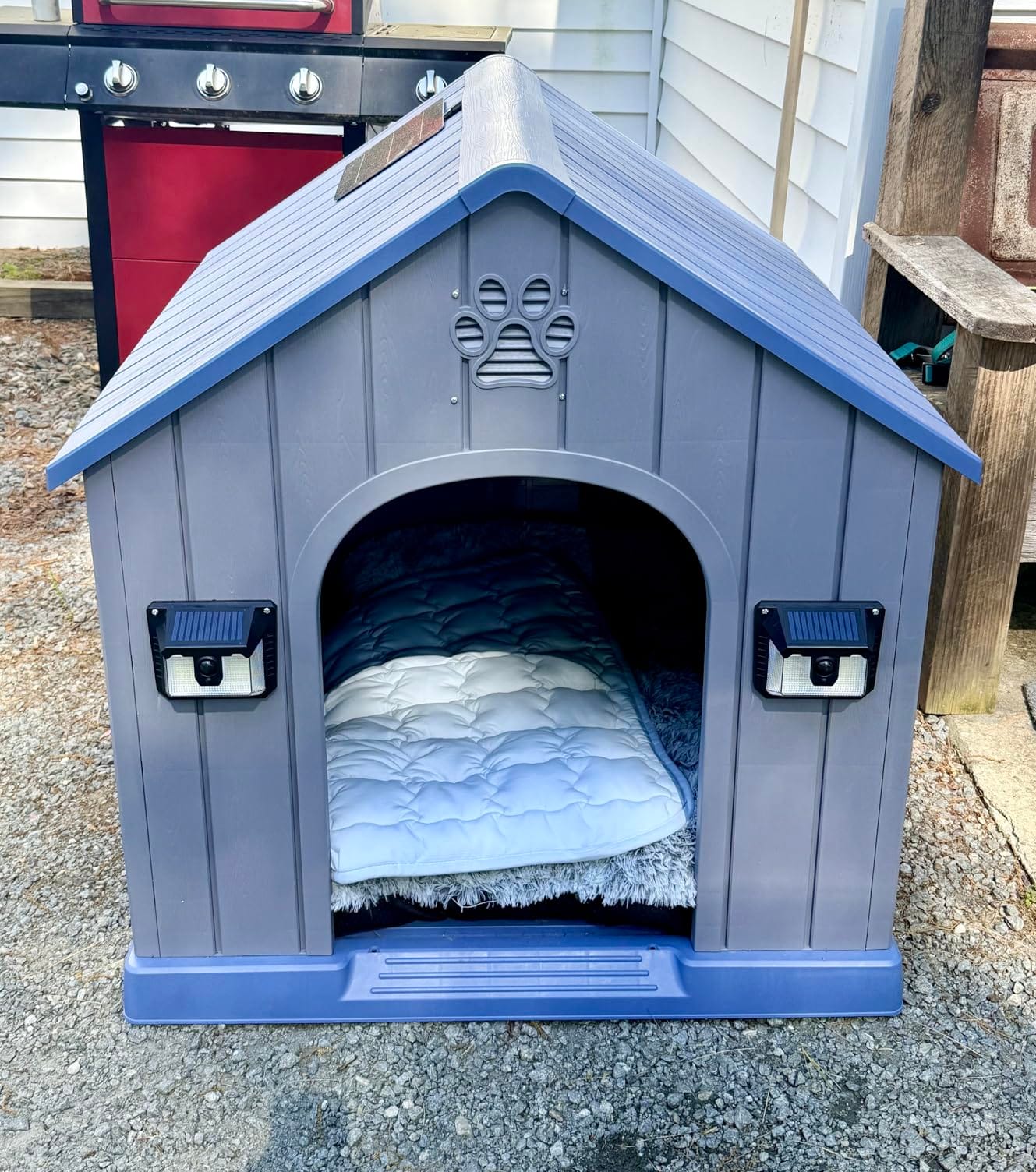 DRATO Large Dog House Indoor Outdoor Waterproof,Puppy Shelter with Air Vents and Elevated Floor,Sturdy Dog Kennel for Small to Large Sized Dogs, Easy to Assemble (Blue, 38.62×36.26×38.07 Inches) customer photo 2