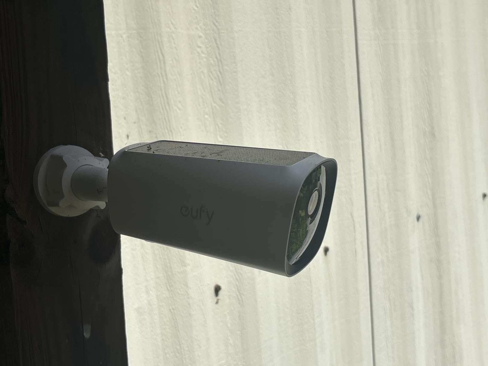 eufy Security eufyCam E40 2-Cam Kit, 2K MaxColor Night Vision, Built-in 16GB | Solar Security Camera, Integrated Solar Panel, Local Storage, No Monthly Fee, Easy Set-up, IP66, Advanced PIR and AI Detection customer photo 2
