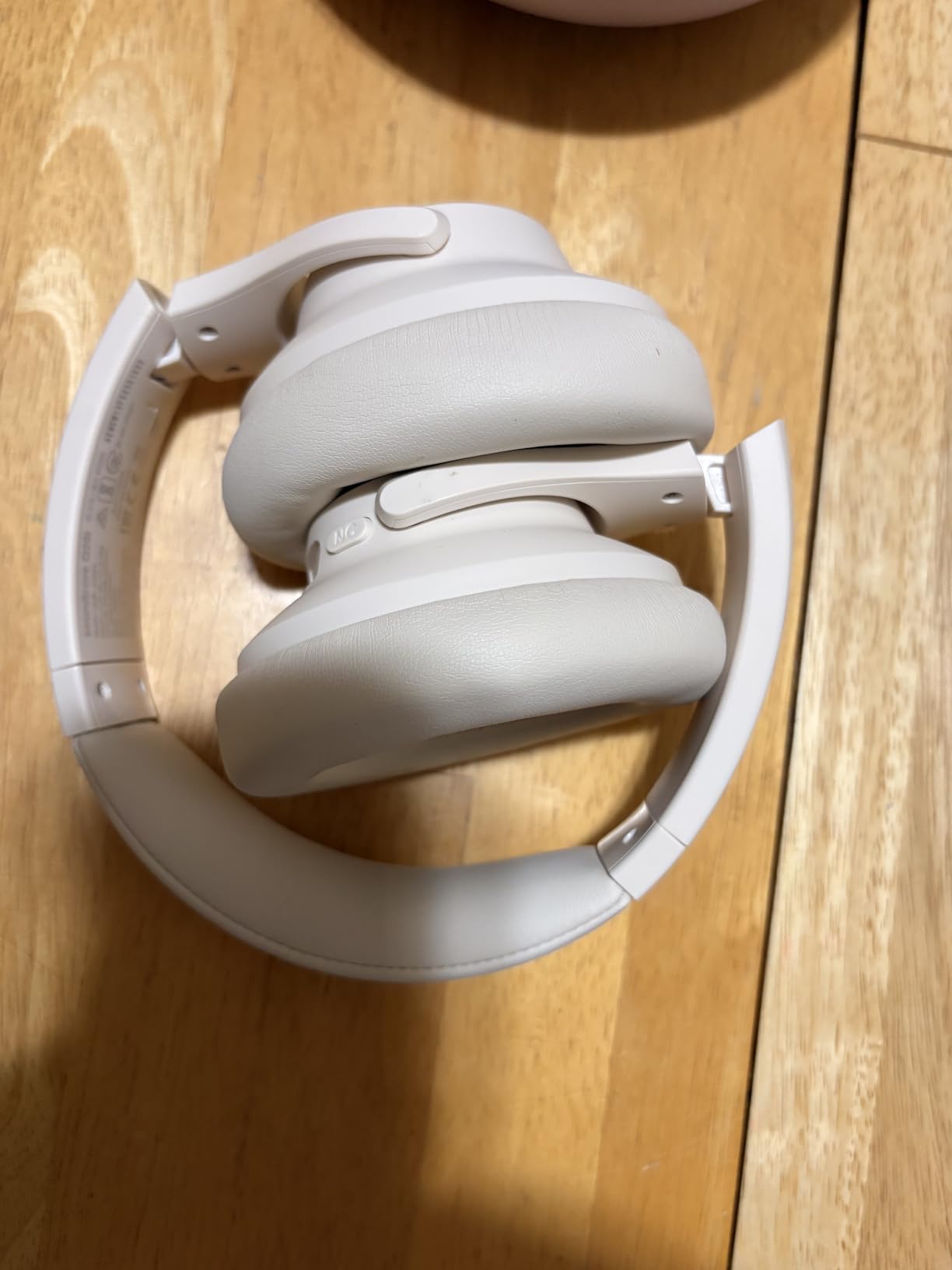 Soundcore by Anker Q20i Hybrid Active Noise Cancelling Headphones, Wireless Over-Ear Bluetooth, 40H Long ANC Playtime, Hi-Res Audio, Big Bass, Customize via an App, Transparency Mode (Pink) customer photo 2
