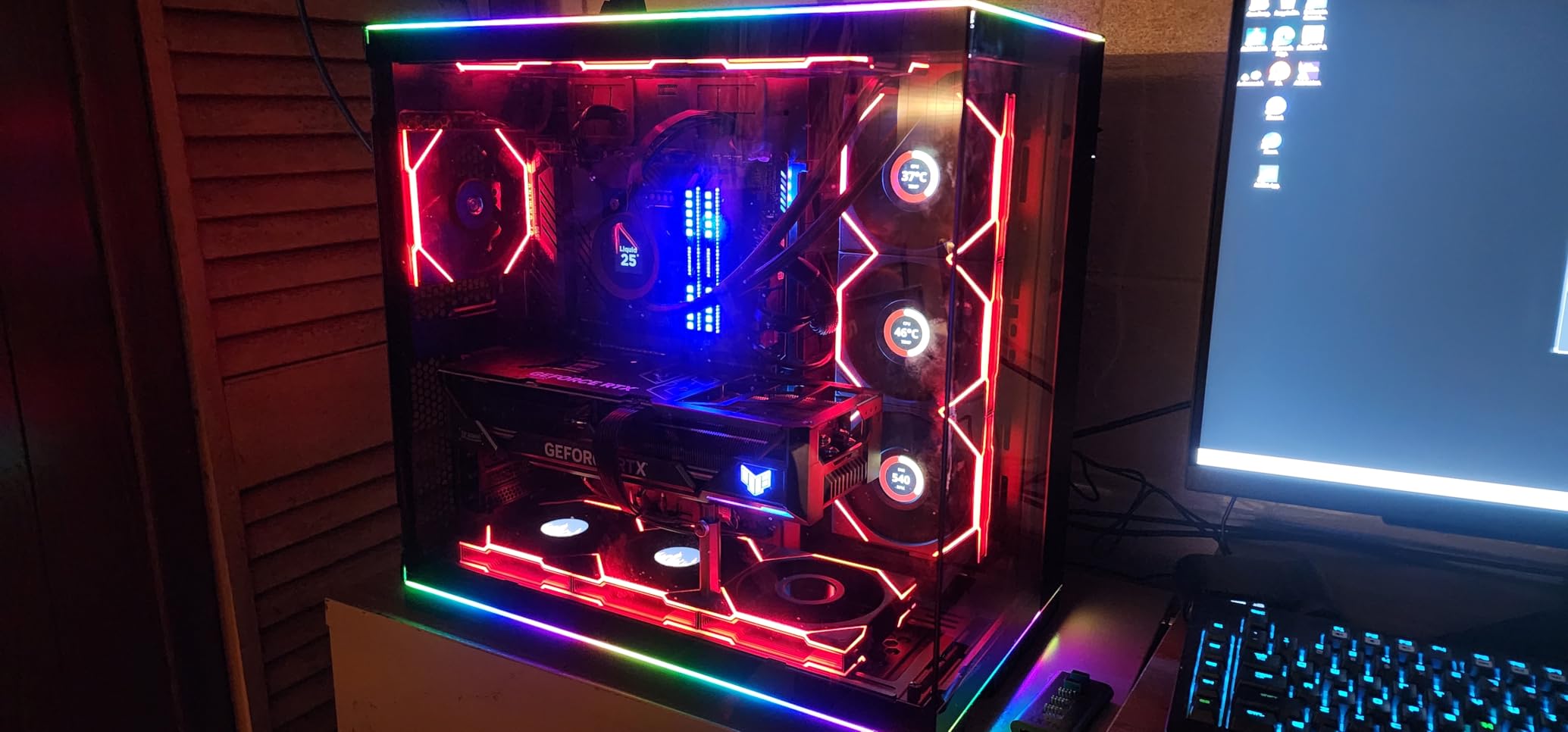 NZXT Kraken Plus 360-360mm AIO CPU Cooler, LCD - Black customer photo 2