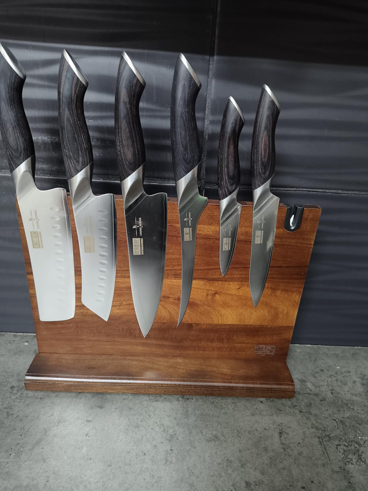 HOSHANHO 7 Pieces Kitchen Knife Set, Japanese High Carbon Stainless Steel Magnetic Knife Block Set, Ultra Sharp Chef Knives Sets with Ergonomic Pakkawood Handle customer photo 1