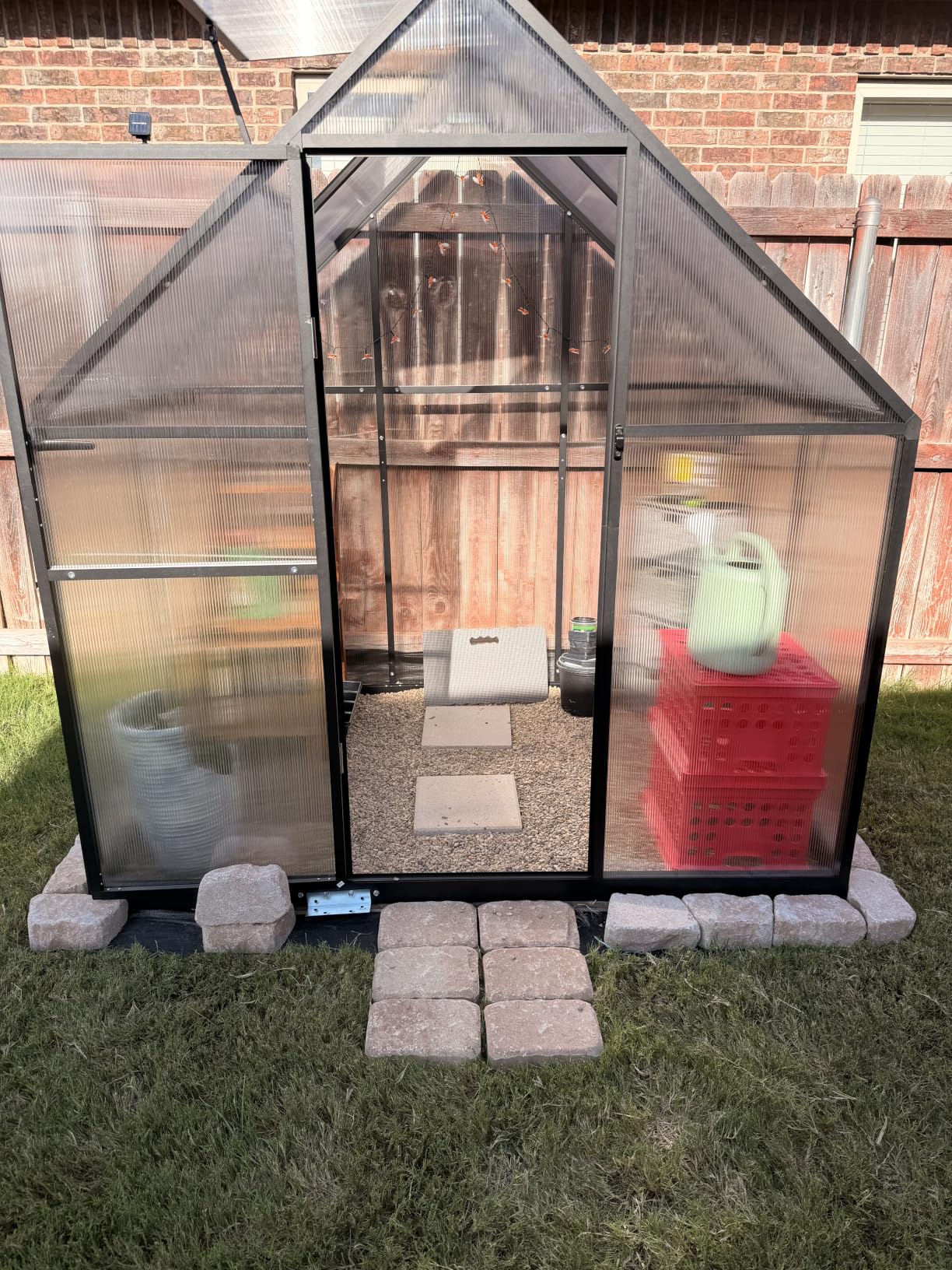 HOOYEAH 6x8 FT Polycarbonate Greenhouse, Walk-in Greenhouses for Outdoors, Aluminum Frame Plant Green House with Locking Door & Roof Vent, Heavy Duty Winter Green House Kit for Outside Backyard customer photo 1