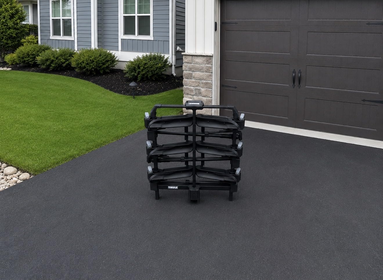 Thule Outpace 2 Bike Hitch Rack, 2