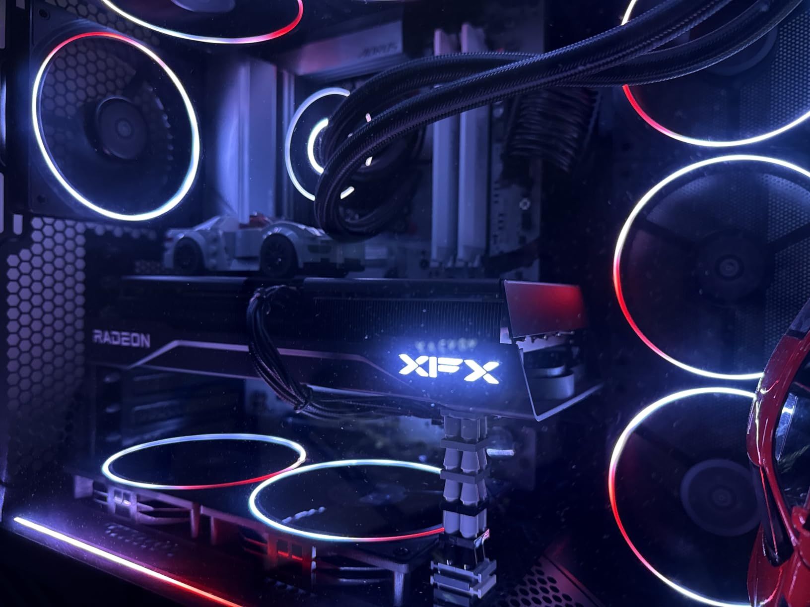 XFX Swift AMD Radeon RX 9060 XT OC Triple Fan Gaming Edition with 16GB GDDR6 HDMI 2xDP, RDNA 4 RX-96TS316B7, Graphics Card, Compatible with Desktop PCs customer photo 2
