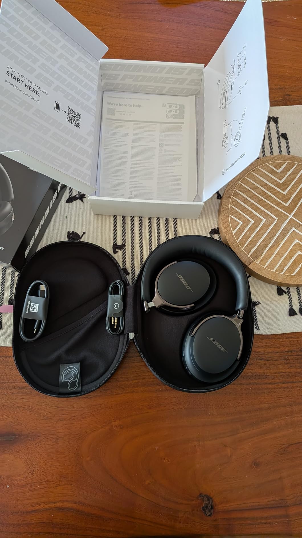 Bose QuietComfort Ultra Bluetooth Headphones (2nd Gen), Wireless Headphones with Spatial Audio, Over Ear Noise Cancelling with Mic, Up to 30 Hours of Play time, Black customer photo 2