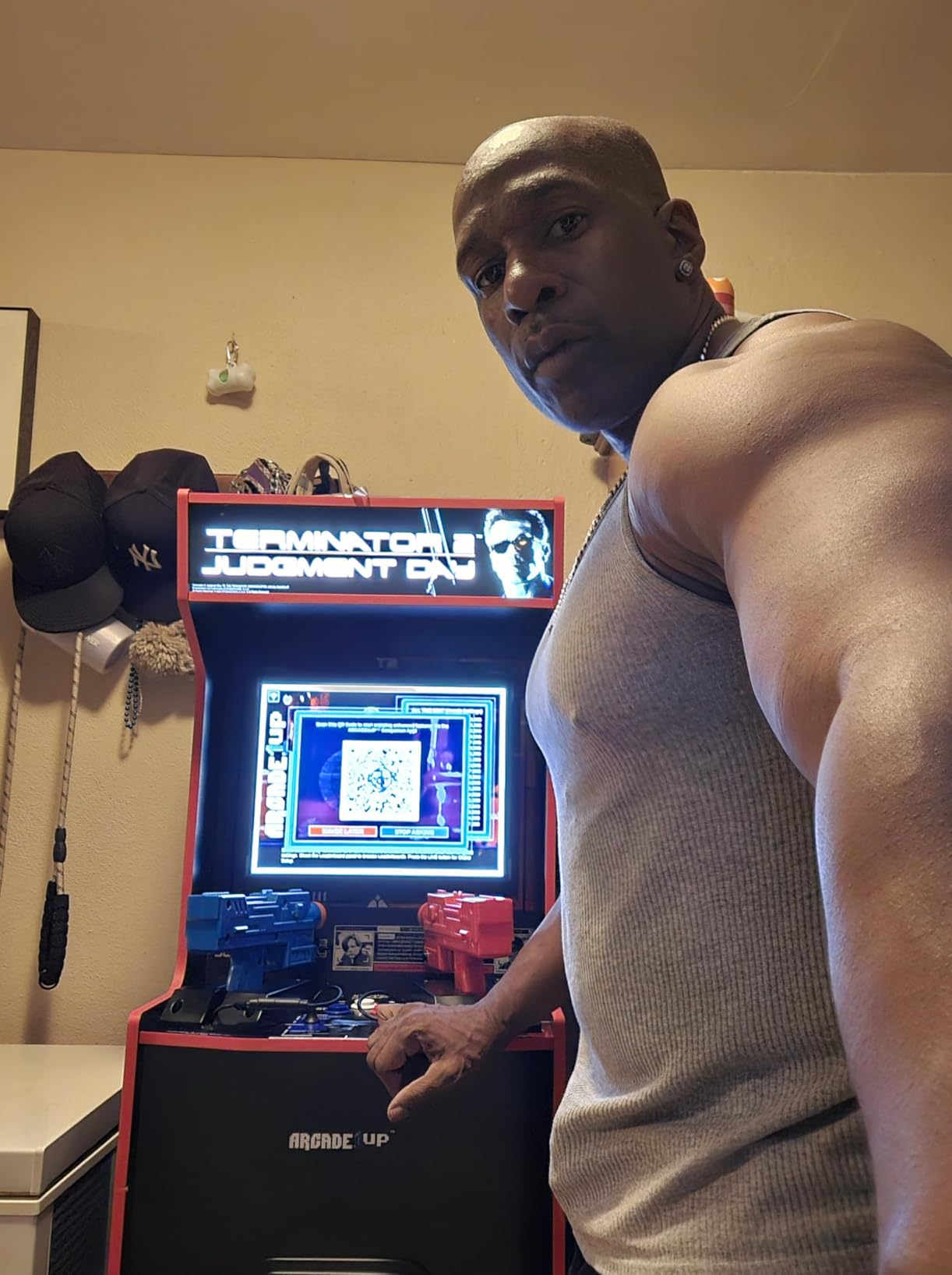 Arcade1Up Terminator 2 Deluxe Arcade Machine with Real-Feel Arcade Guns customer photo 1
