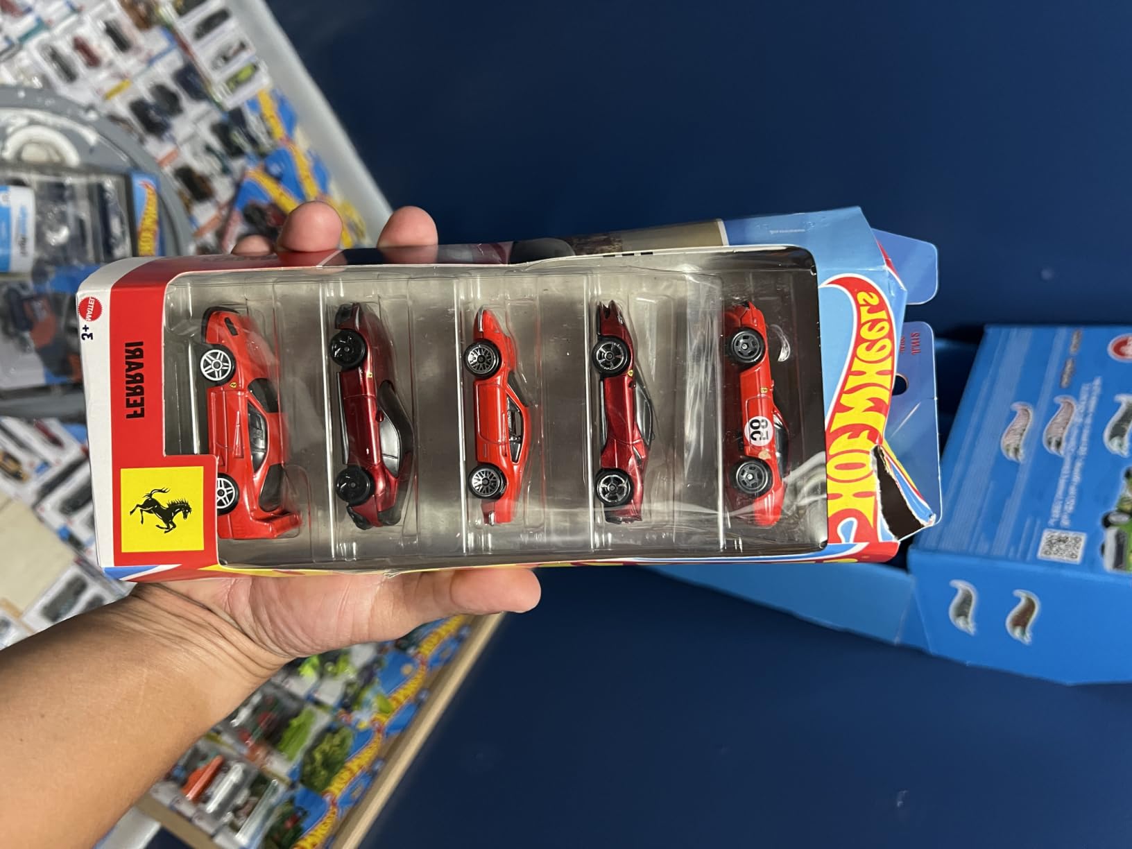 Hot Wheels Toy Ferrari Cars, Die-Cast 5-Pack in 1:64 Scale, Officially Licensed Set of 5 Ferrari Collectible Vehicles for Play or Display customer photo 1