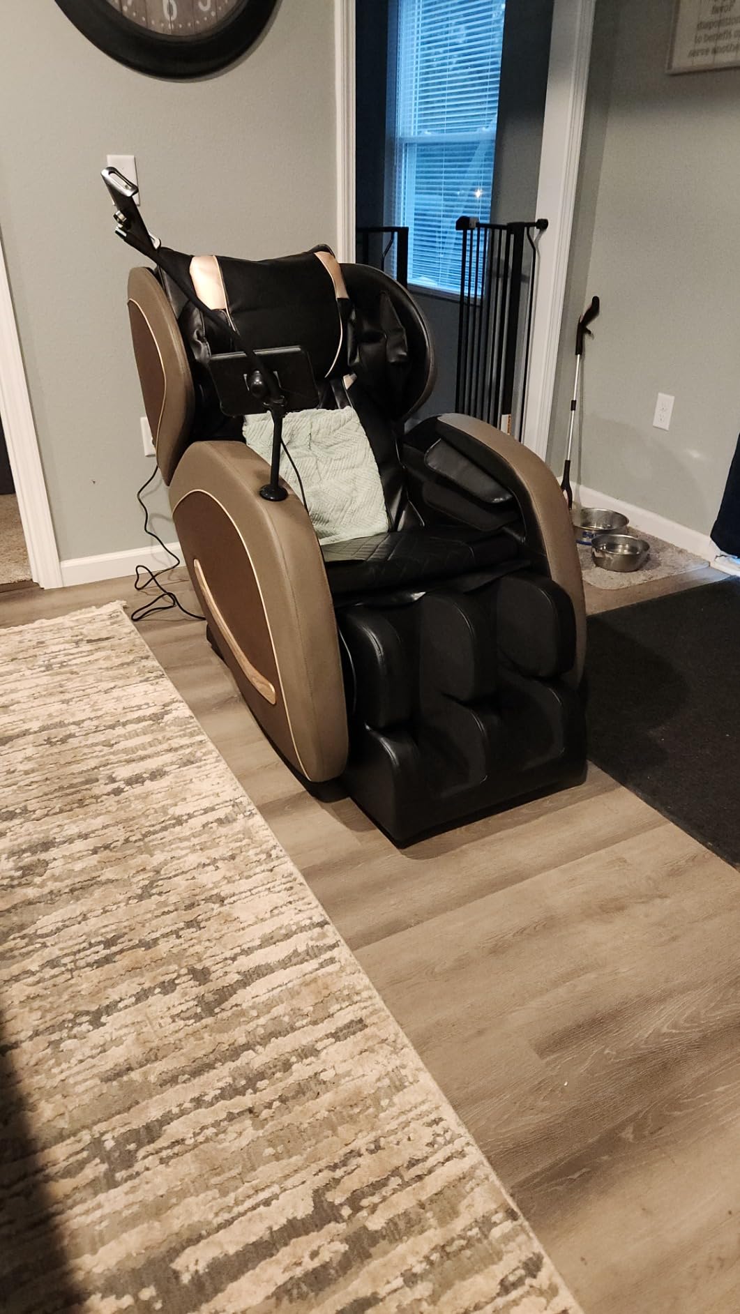 Luxury 4D Full Body Massage Chair with Calf Kneading, Zero Gravity SL-Track Shiatsu Recliner, 18 Auto Modes & 6 Massage Techniques, Lumbar & Calf Heating, Foot Roller, Voice/App/Touch Control, Body Scan customer photo 2