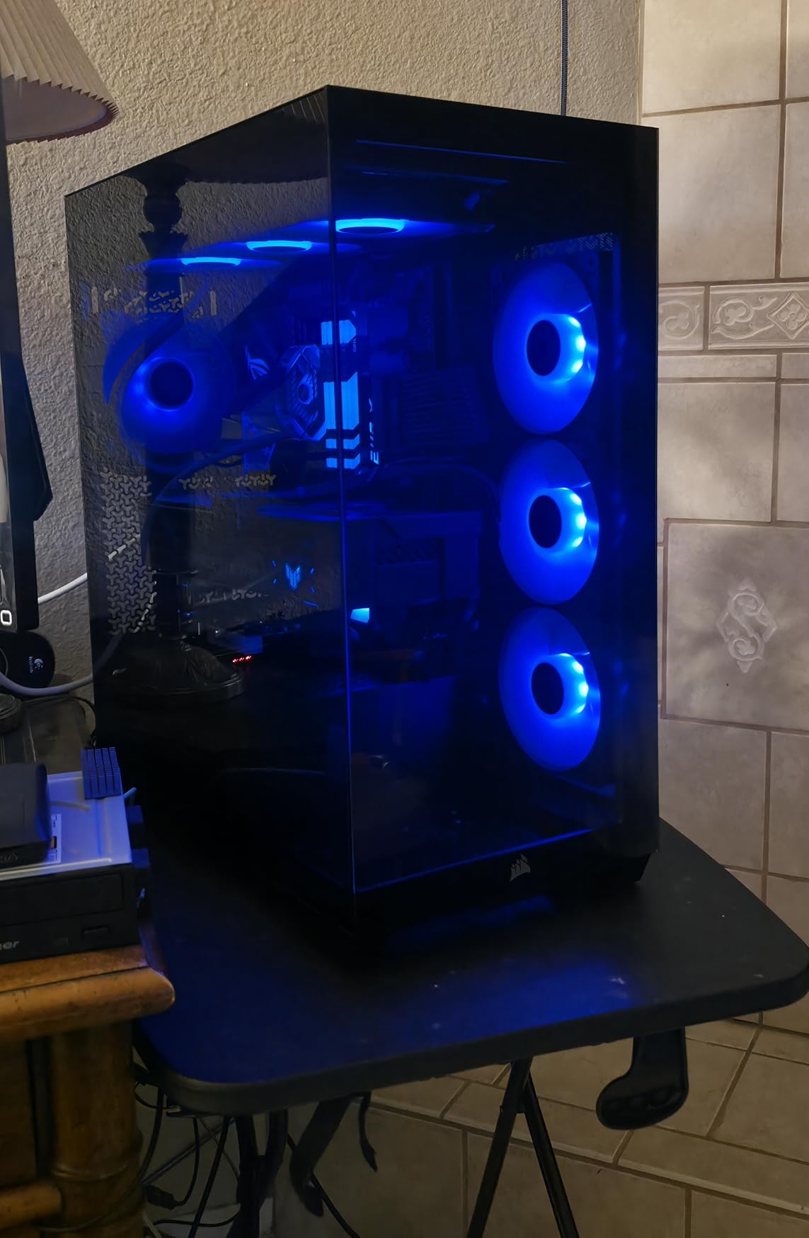 CORSAIR 3500X RS ARGB Panoramic Mid-Tower PC Case - Black | 3x Pre-Installed Reverse Fans, High Airflow, Spacious Interior, GPU Anti-Sag, Removable Panels, Cable Routing customer photo 2