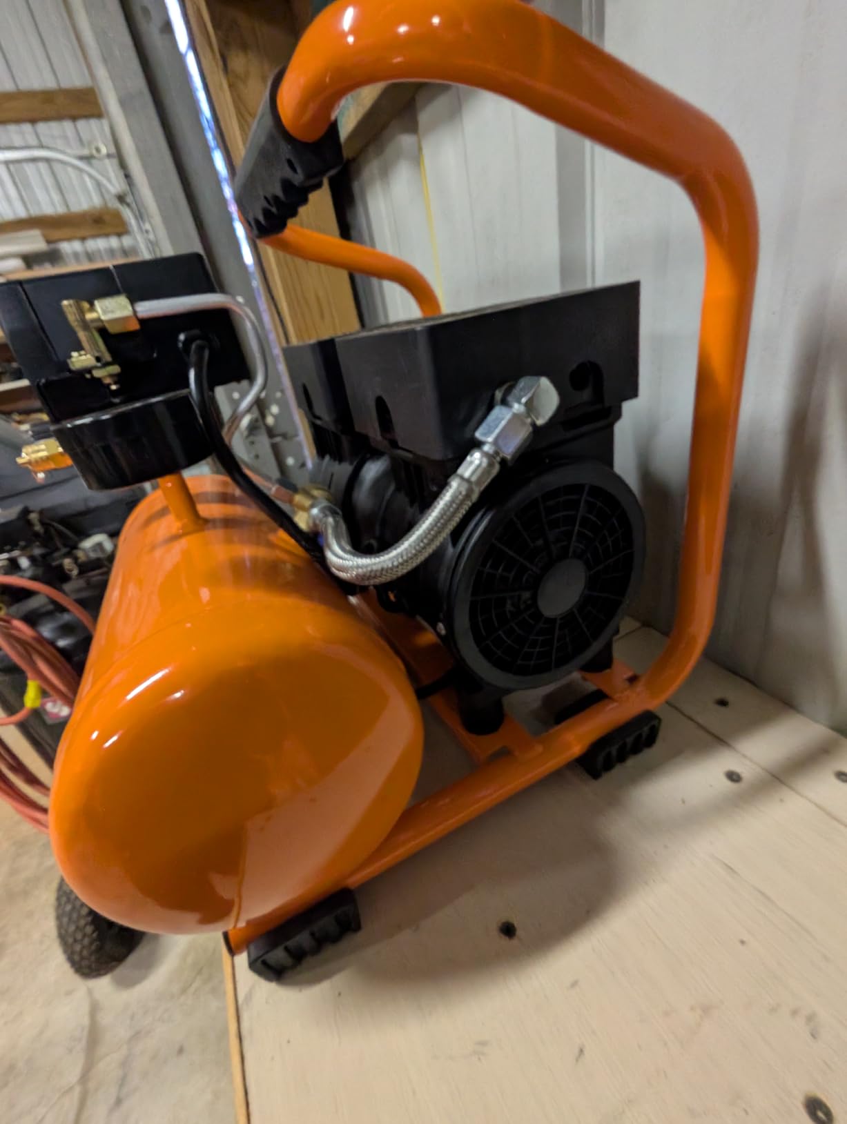 FORNAX Ultra Quiet Air Compressor, 1.3Gallon, 1HP, 65dB Silent Oil-Free Portable Compressor, 125 PSI Max customer photo 1