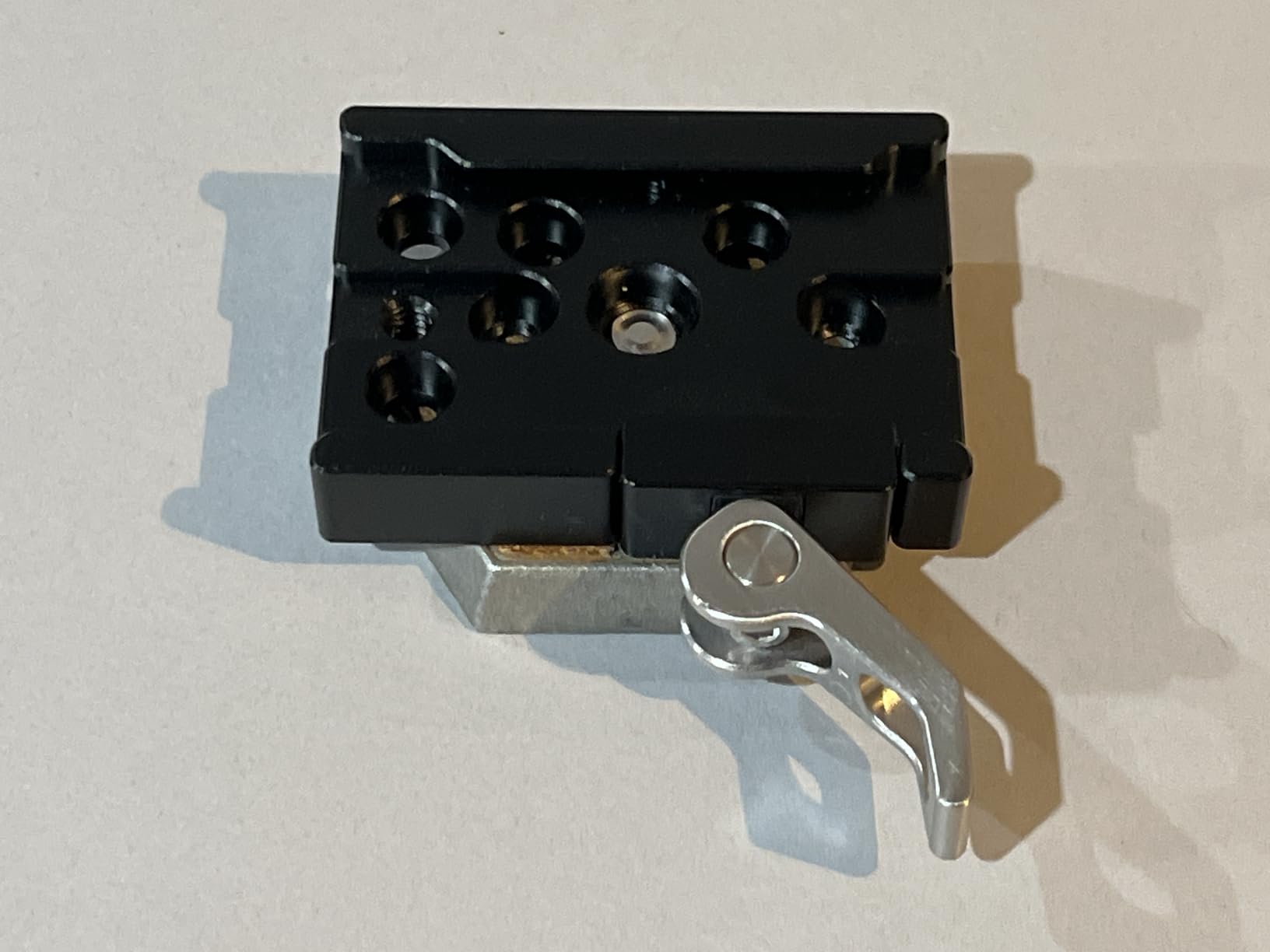 SMALLRIG Quick Release Mount Plate Clamp for Arca-Type, Lightweight Clamp | Baseplate Clamp with 1/4''-20 and 3/8''-16 Threaded and Lever - 2143B customer photo 1