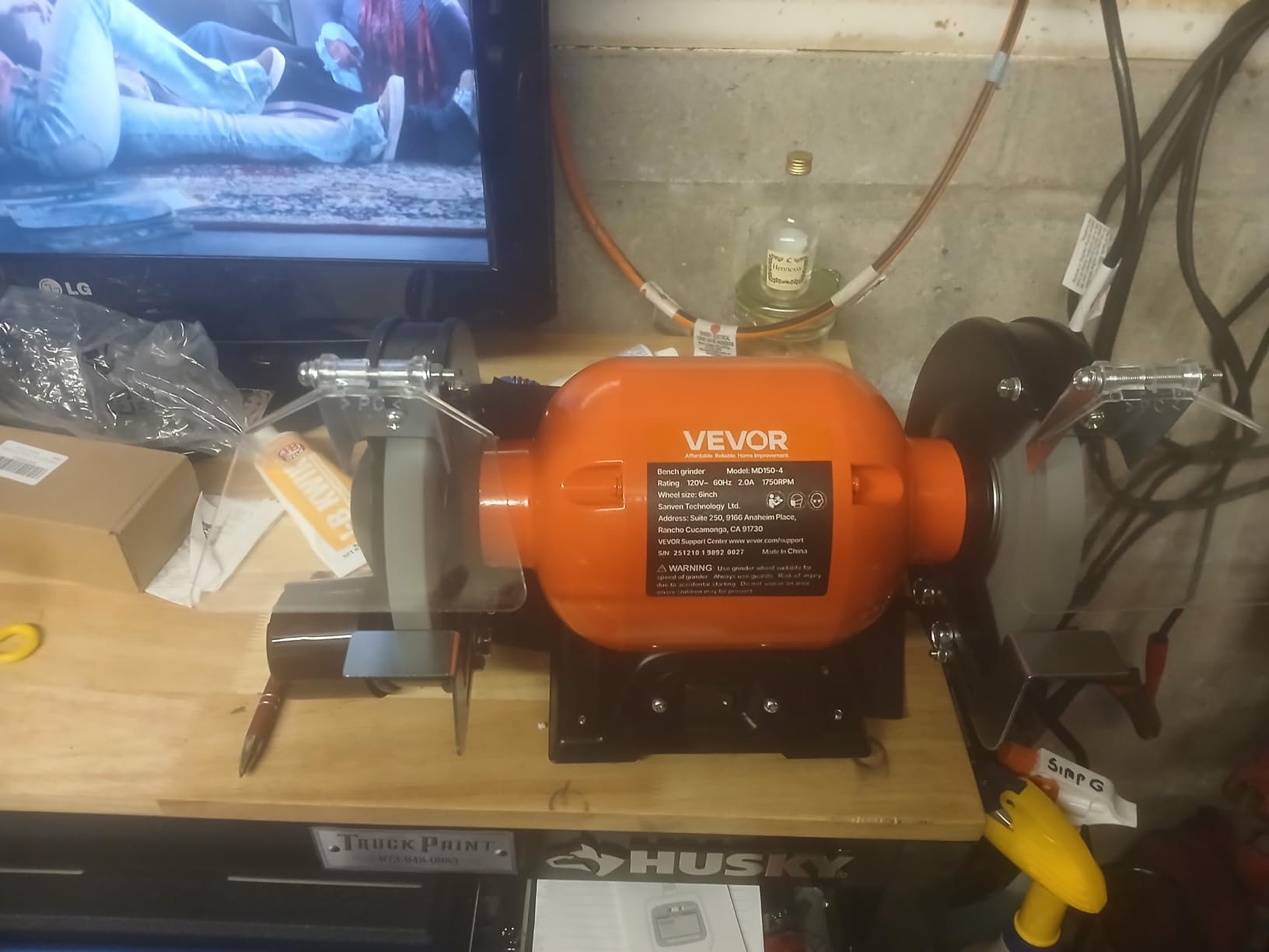VEVOR 6-Inch Low Speed 1750RPM Table Grinder with 250W 2A Induction Motor customer photo 1