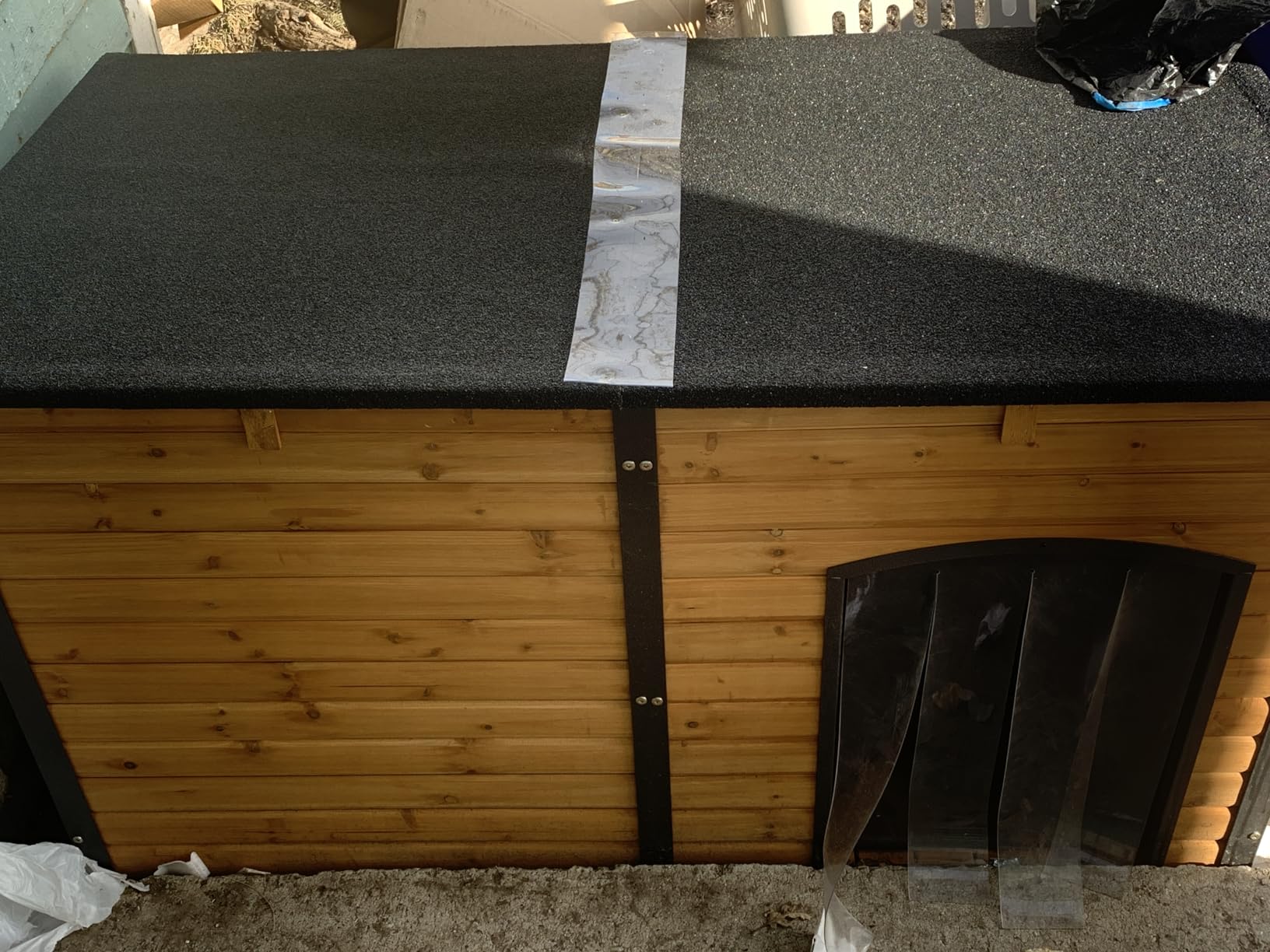 Extra Large Dog House Outdoor for Large Breed Dogs, Insulated Dog Kennel Outside, Metal Frame, Weatherproof Dog Shelter with Porch and Elevated Floor, for XL, XXL Big Dog (Heating Pad) (Brown) customer photo 2
