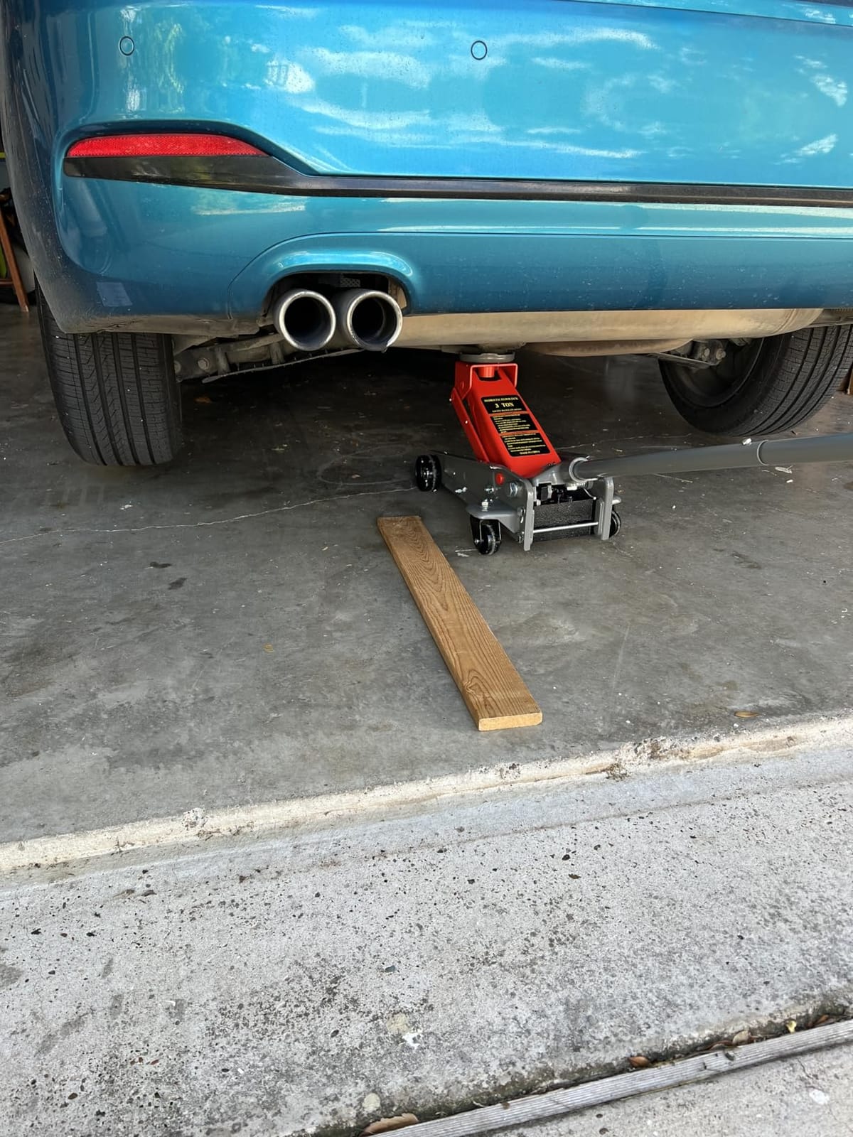 LARBANKE 3 Ton Hydraulic Floor Jack, Lift Range: 5.31