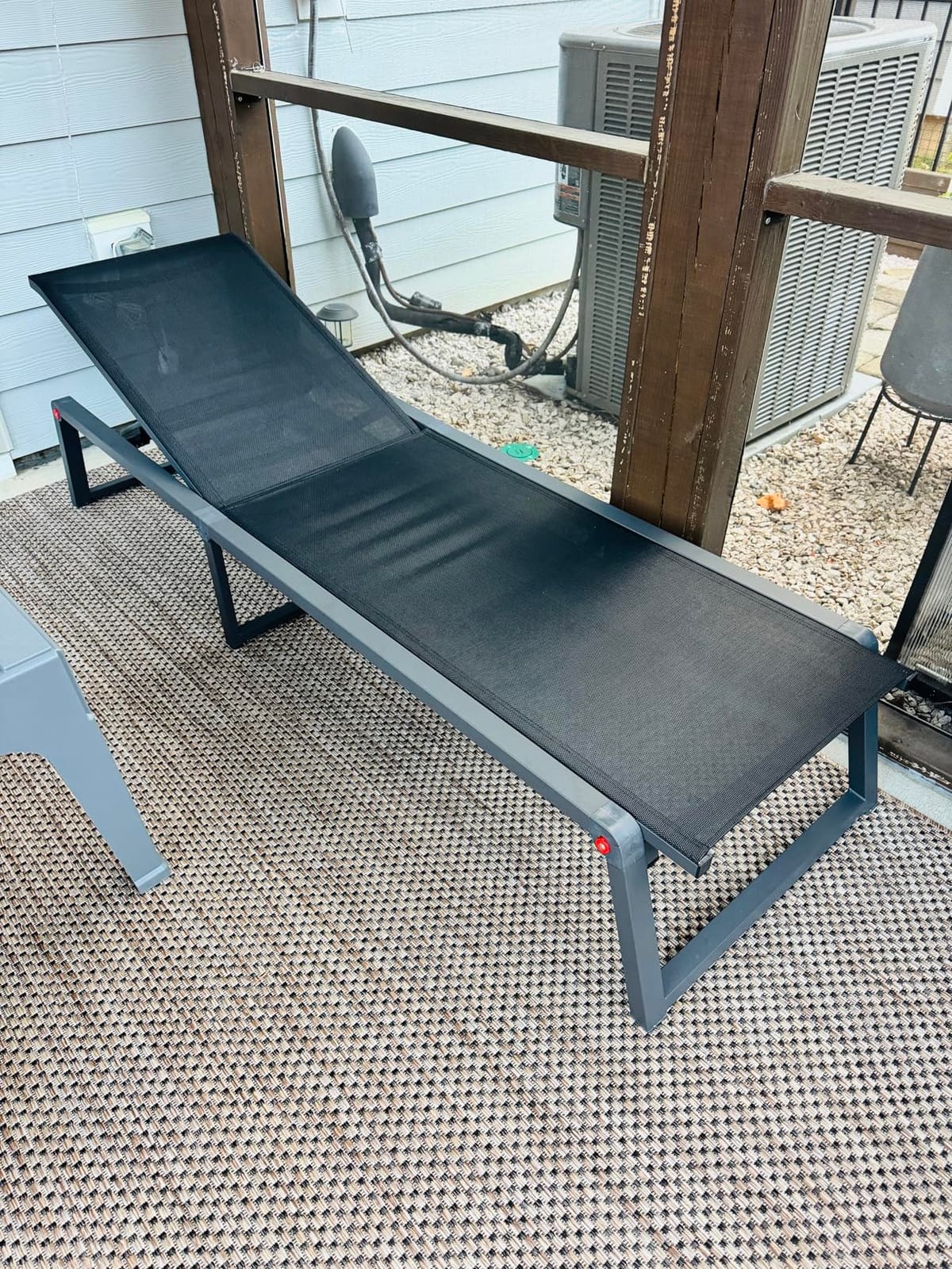 Aluminum Chaise Lounge Chair Outdoor, Foldable & No Assembly Patio Pool Lounge Chairs 5-Position Recliner for Outside, Fully Grounded Legs Sun Lounger for Poolside, Khaki customer photo 1