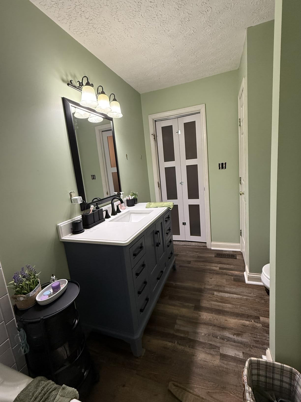 42 Inch Bathroom Vanity with Sink, Steel Blue, Solid Wood Fully Assembled with Quartz Top & Backsplash customer photo 2