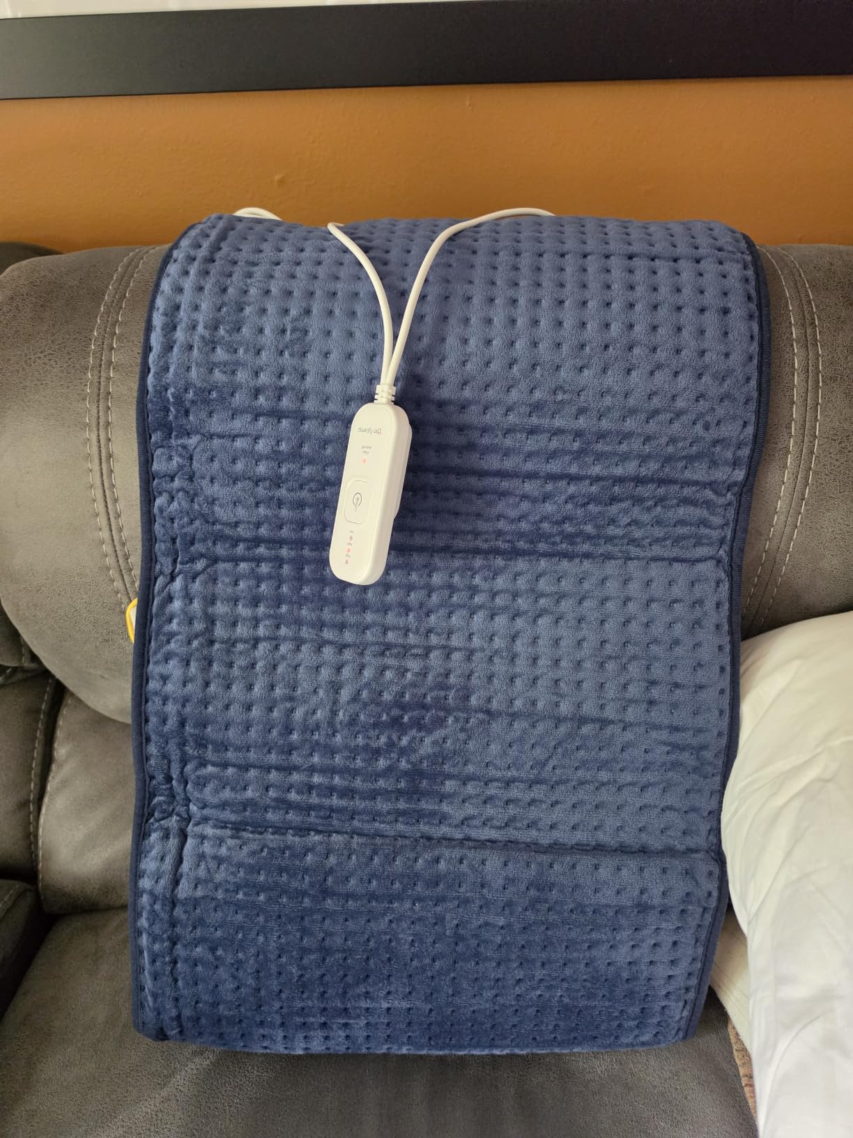 Comfytemp Extra Large Heating Pad for Back & Period, 33''x 17'' King Size FSA Eligible Pack, Birthday Gifts for Women Men Mom Dad, HSA Electric XL Heat Wrap for Body/Shoulder/Neck/Knee, Washable, Blue customer photo 1
