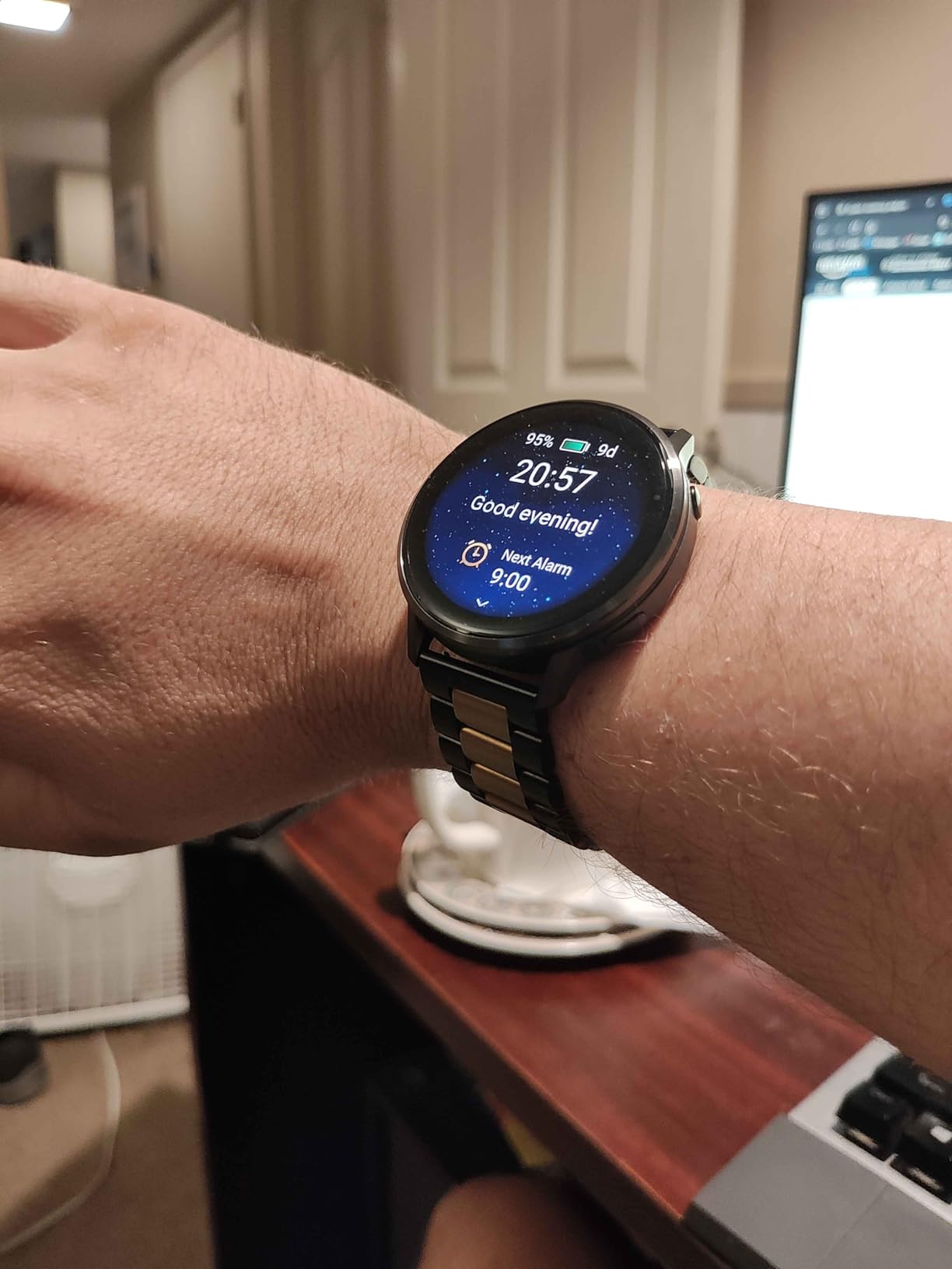 Garmin Venu 4, Advanced Fitness Smartwatch, 41mm, Light Sand Leather | 24/7 Health Monitoring, Advanced Sleep Tracking, Health Status, 80+ Preloaded Sports Apps, Built-In Flashlight customer photo 1