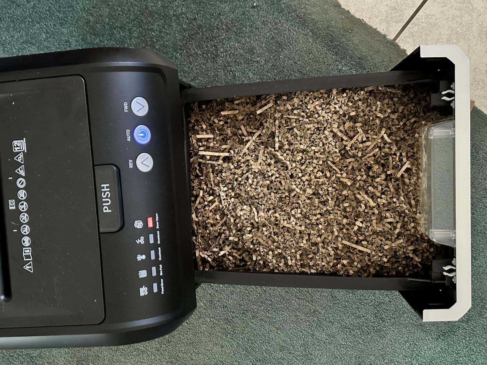 Bonsaii 200-Sheet Auto Feed Paper Shredder, 60-Min Nonstop Heavy Duty Shredders for Office, 8.1-Gal Bin, P4 High Security Micro Cut Large Commercial Paper Shredder for Business (C283-A New Version) customer photo 2