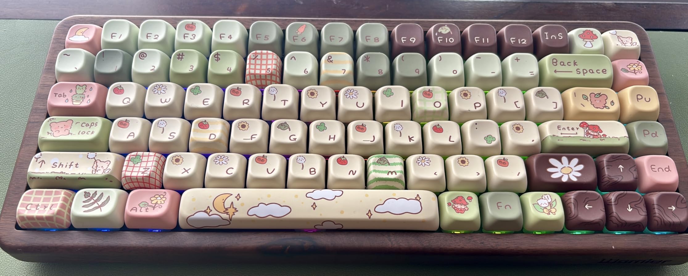 Womier 75% Wireless Creamy Keyboard with Wood Shell, QMK/VIA WD75 V2 | Retro Mechanical Gaming Keyboard 8000mAh Battery, Tri-Mode Custom Keyboard RGB Hot Swappable, MOA Japanese Keycap-Linear Switch customer photo 1