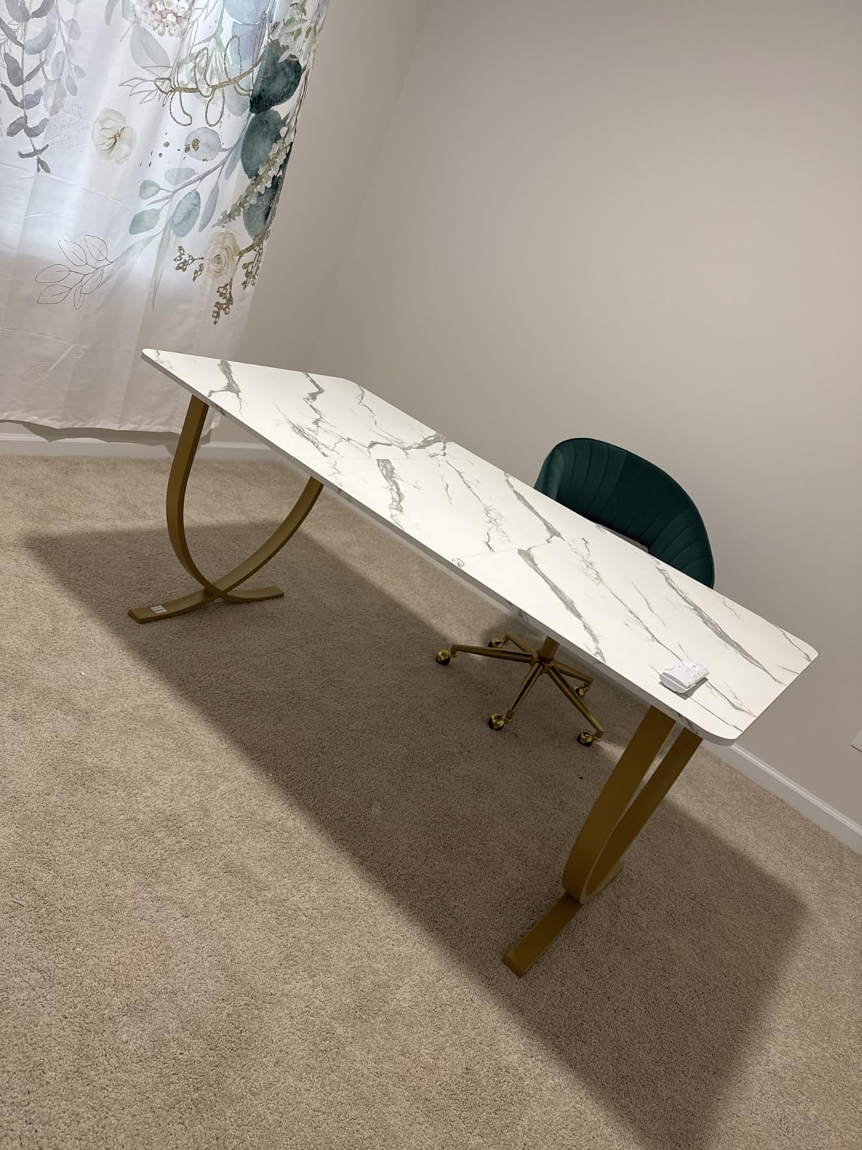 VEVOR 63 in Executive Desk, Large Modern Rectangle Office Table, Heavy Duty Wooden Executive Table with Cable Connection Hole, 250 LBS Load Capacity, Walnut customer photo 2