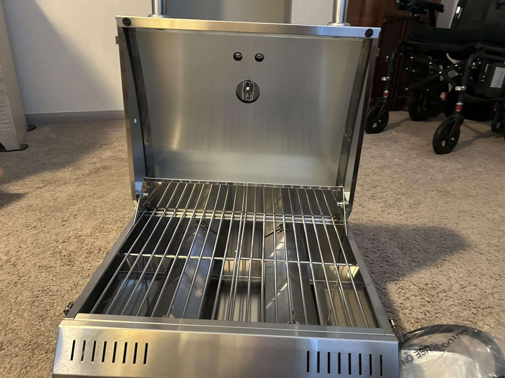 Veralune 2-Burner Tabletop Gas Grill, 22000 BTU Stainless Steel Grill | Outdoor Gas Grill with New Upgrade Heavy Duty Rack, Built-in Thermometer, Travel Locks for Tailgating, Camping, RV Trips customer photo 1