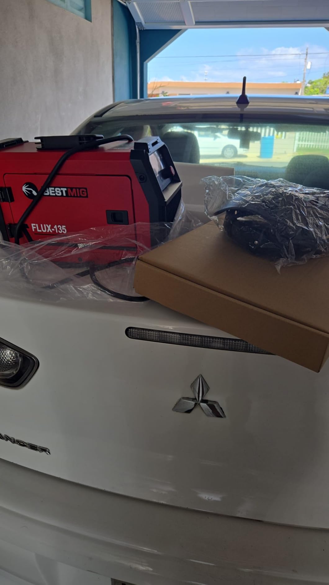BESTMIG 145A 4-in-1 Multi-Process Welder, 110V/220V MIG/TIG/MMA/Stick Welding Machine, Gas & Gasless Flux Core Welder with Synergy IGBT Inverter, Includes Welding Helmet & Gloves customer photo 2