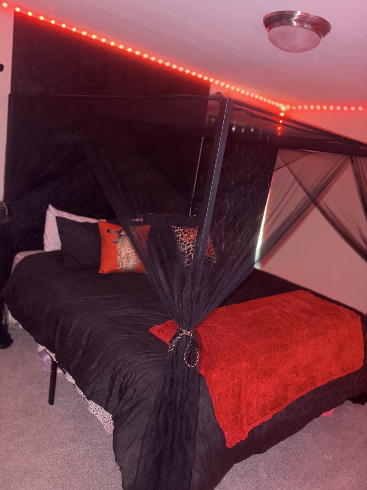 YITAHOME Canopy Bed Frame, Four Poster Platform Bed with USB Charging Station, Metal Bed Frame with Slats Support, 12.4 inch Underbed Storage, No Box Spring Needed, Black, Queen Size customer photo 1