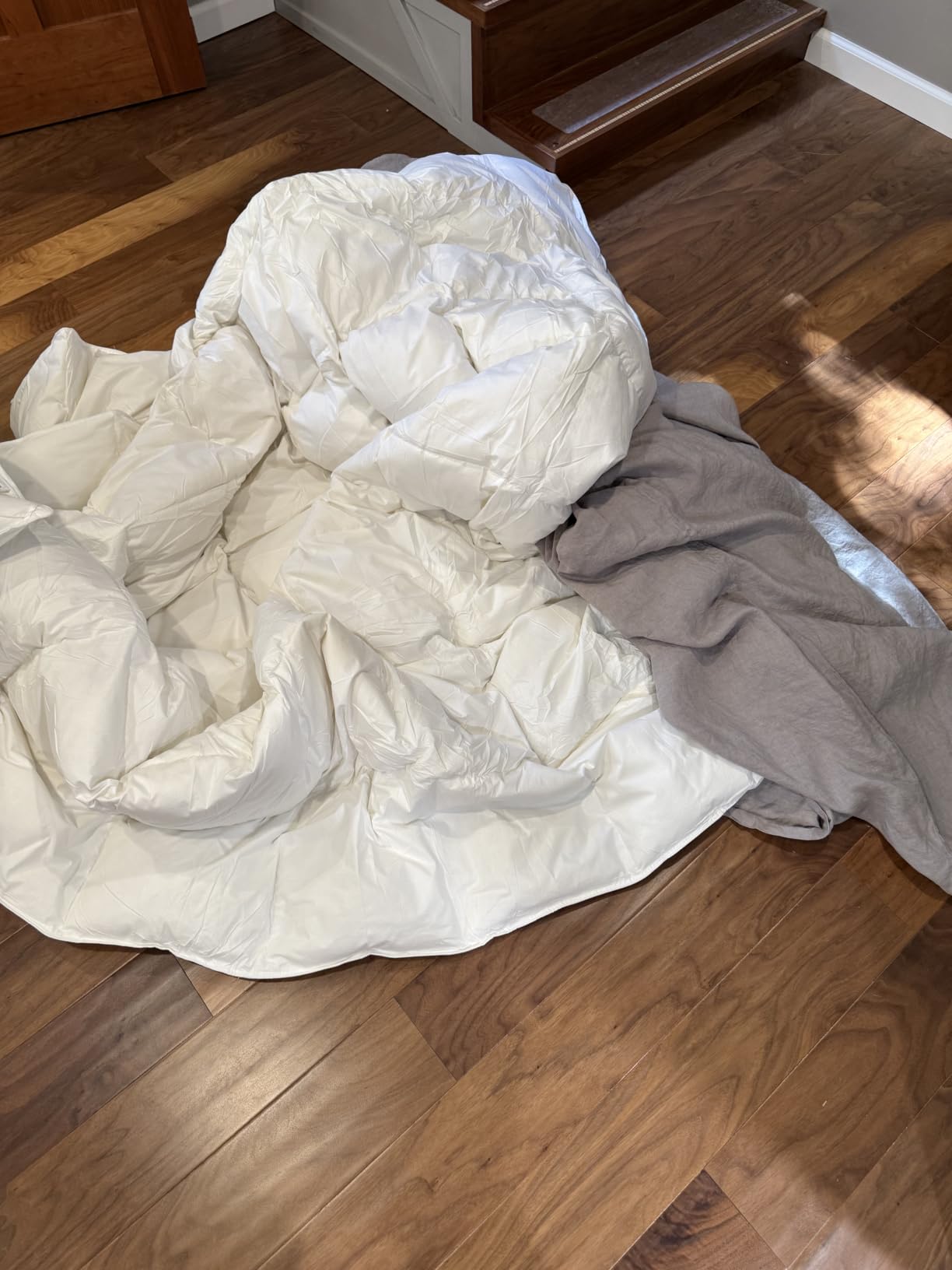 Cosybay Feather and Down Fiber Comforter Insert Queen, 100% Cotton Cover | Medium Warmth White Duvet Insert, Fluffy Soft Hotel Luxury Bedding for Bedroom, 90 x 90 Inches customer photo 2