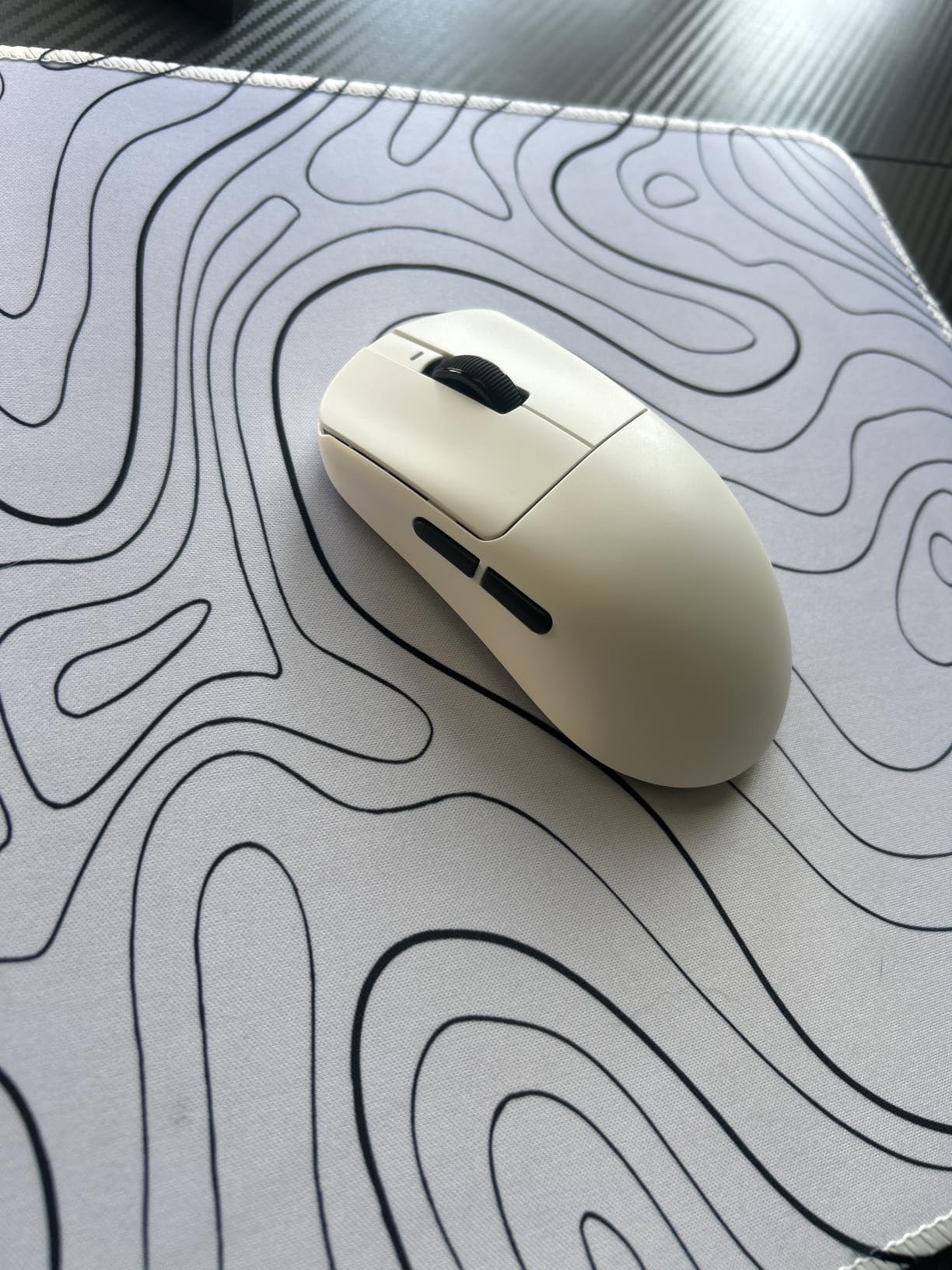 ATK VXE Dragonfly R1 S Wireless Gaming Mouse, Xhero AI Sensor, Adjustable DPI, 55g Lightweight, 150 Hr Battery Life, Tri-Mode 2.4G/Bluetooth/Wired (White) customer photo 1