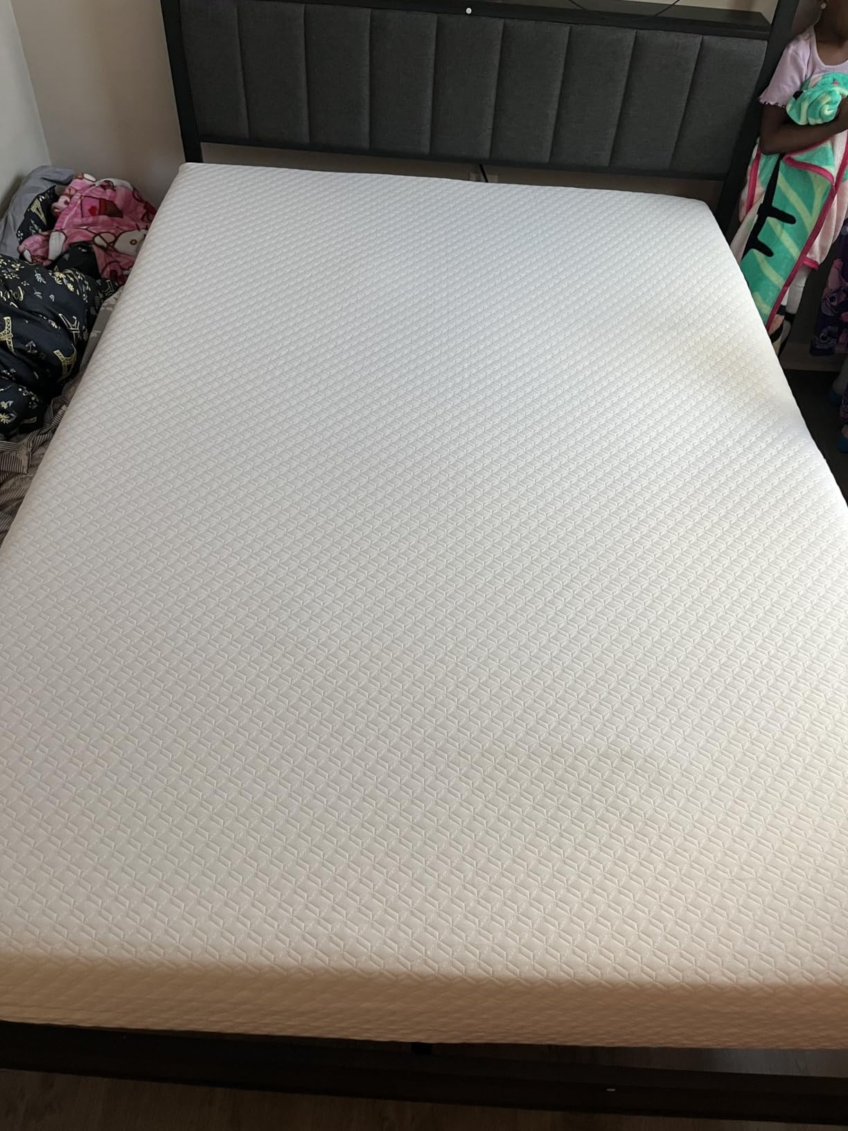 GAESTE Queen 8 Inch Cooling Gel Memory Foam Mattress, Medium Feel, Pressure Relief & Ergonomic Support, Machine Washable Anti-Slip Cover, Fiberglass Free customer photo 2