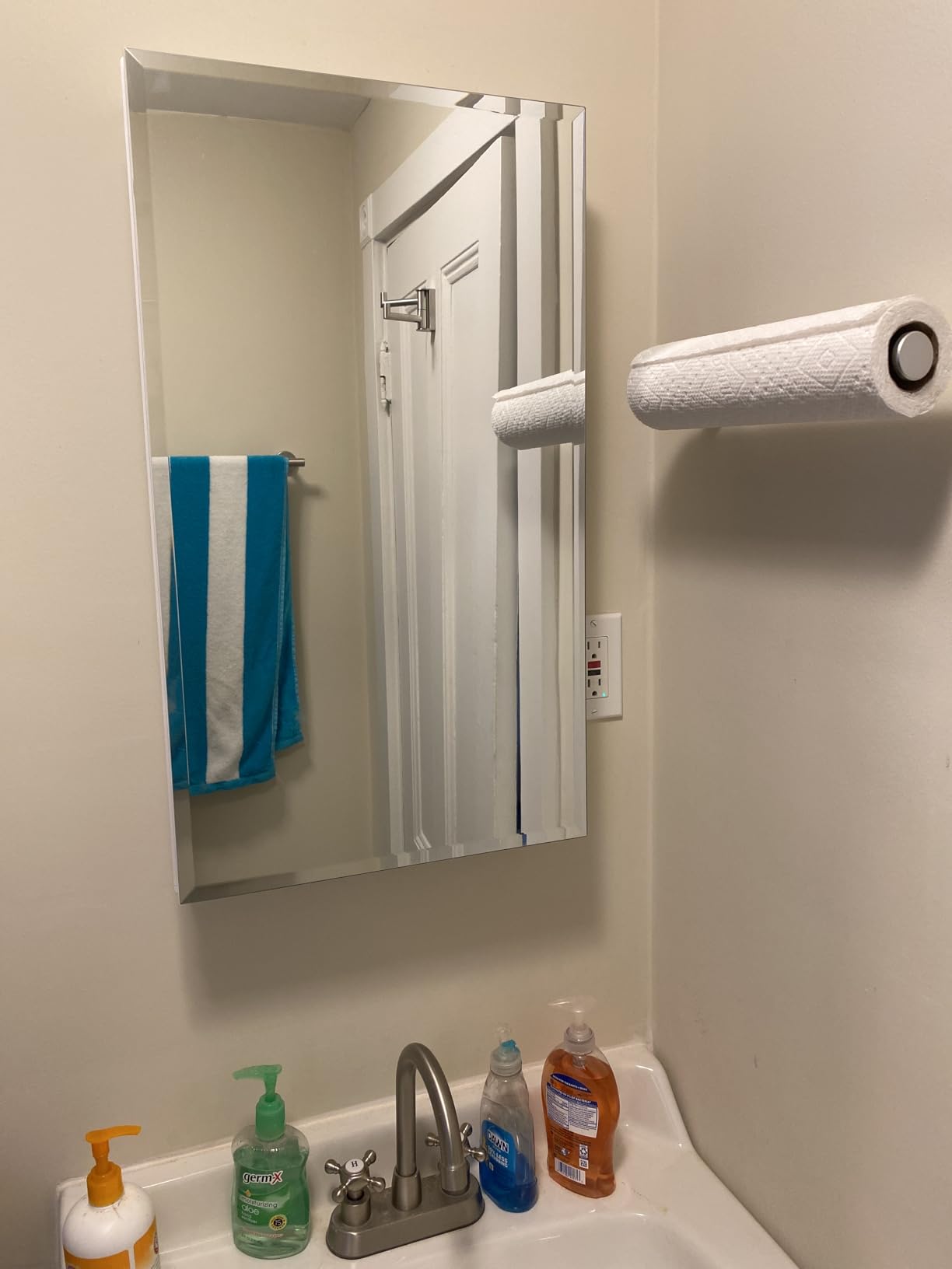TETOTE 14 x 18 Medicine Cabinet with Tempered Beveled Mirror Silver Aluminum Cabinet DTC Hinges, 2 Stepless Adjustable Shelves, Recessed/Surface-Mounted customer photo 2
