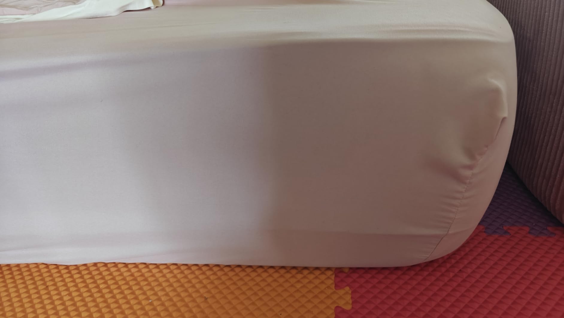 Novilla 12 Inch Queen Mattress, Cooling Queen Hybrid Mattress with Upgraded Individual Coils & Gel Memory Foam, Enhanced Support, Motion Isolation, Pressure Relief, CertiPUR-US customer photo 2