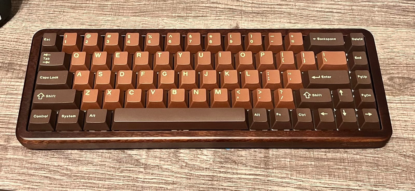 YUNZII WOOD68 65% Wireless Hot Swap RGB Mechanical Keyboard (Wood, Candy) | Tray Mount, Pre-lubed Linear Switches, BT/2.4G/USB-C, PBT Double-shot Keycaps, Wooden Case for Retro Gamers & Desk Setups customer photo 2