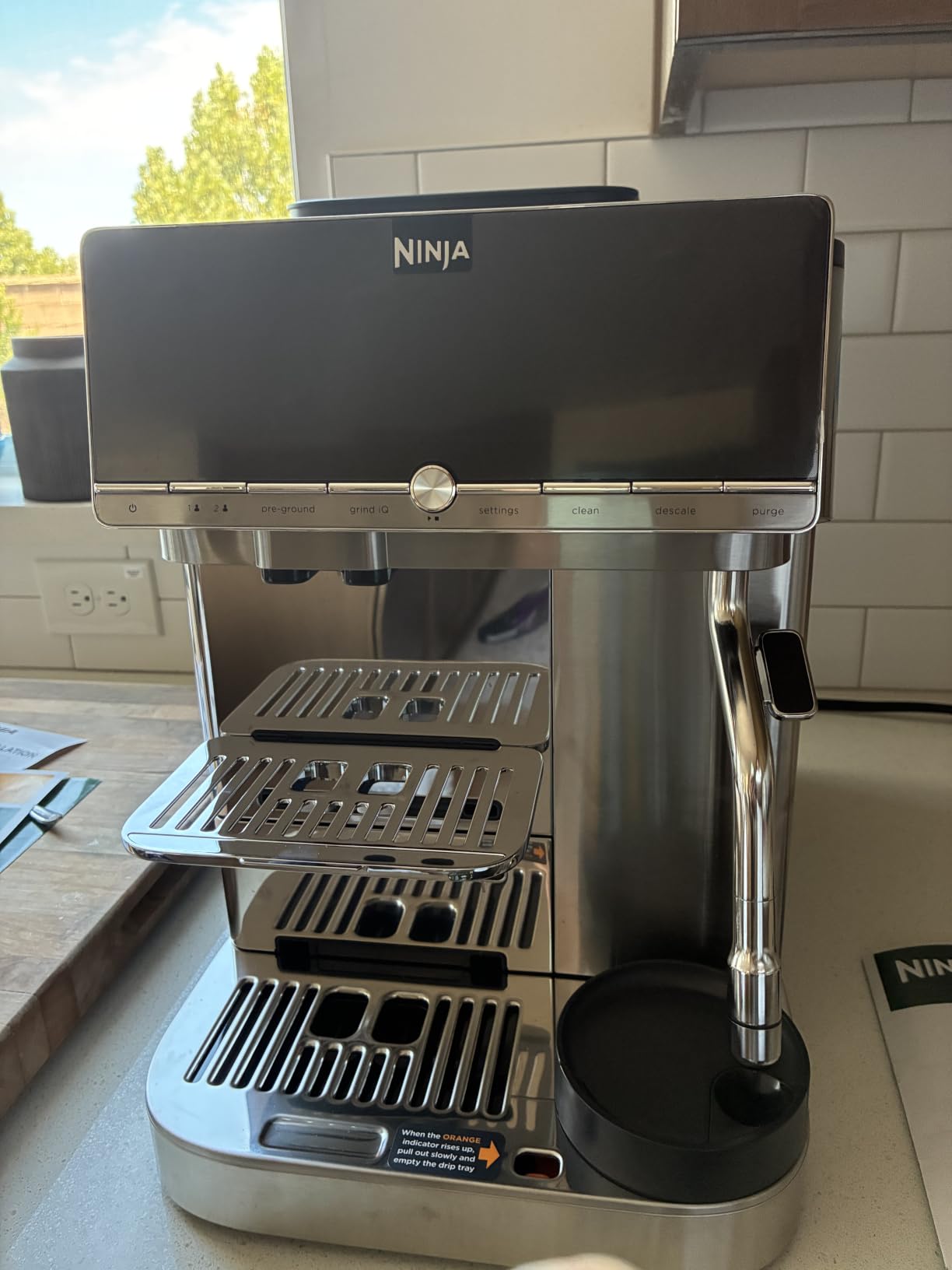 Ninja AutoBarista Fully Automatic Espresso Machine | 10 One Touch Hot & Iced Drink Options, Built-in Coffee Grinder, Milk Frother | Easy Self-Clean | Latte, Cappuccino, Cold Brew - AE1001 customer photo 1