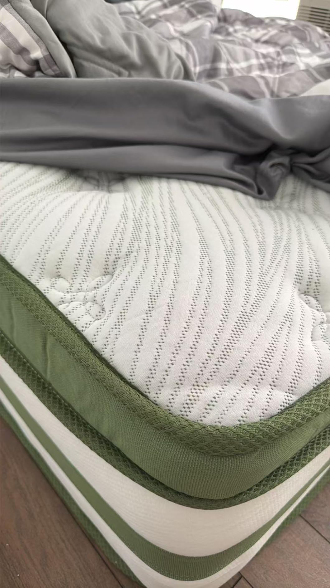 12 Inch RV Mattress Short Queen, Hybrid Memory Foam Mattress Medium Firm with 7-Zone Pocketed Coils for Back Pain Relief, Cooling Bamboo Mattresses in a Box, USA Assembled, Certified Safe Foams, 60x75 customer photo 1