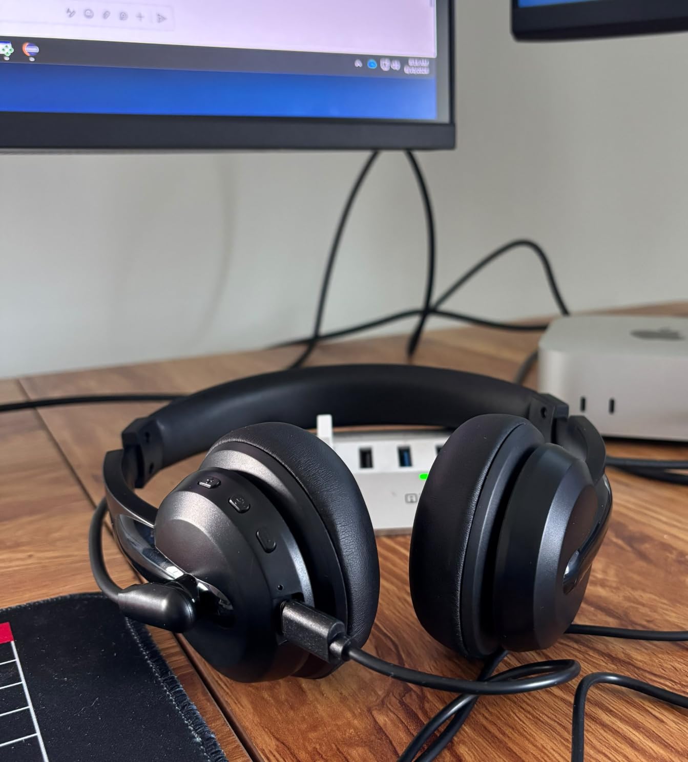 AOC Wireless Headset with Mic for Work, AI Noise Cancelling, Bluetooth 5.3, USB-A/C Dongle Included, Mic Mute, Compatible with PC, Laptop & iPhone customer photo 2