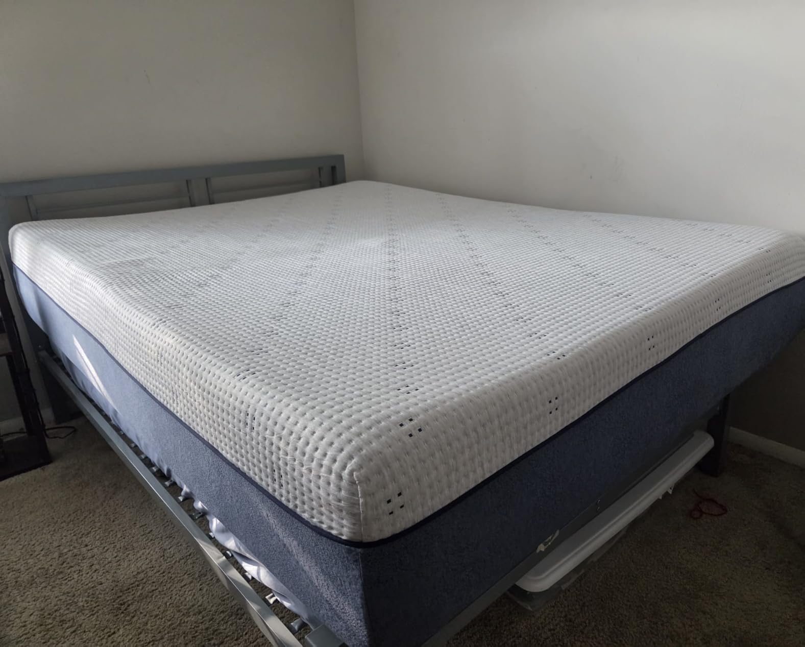 Dyonery RV Mattress Short Queen 10 Inch Gel Memory Foam Mattress in a Box, Cooling Sleep & Pressure Relief, Fiberglass Free, CertiPUR-US Certified Foam, Medium Support customer photo 1