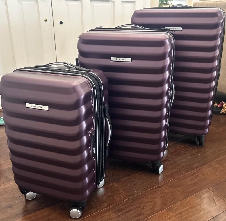 Samsonite Hard-Sided 28-Inch Lightweight Checked Large Expandable Element Suitcase: Durable, 360° Spinner Wheels, Adjustable Telescopic Handle, TSA-Approved Lock - Alpine Black customer photo 2