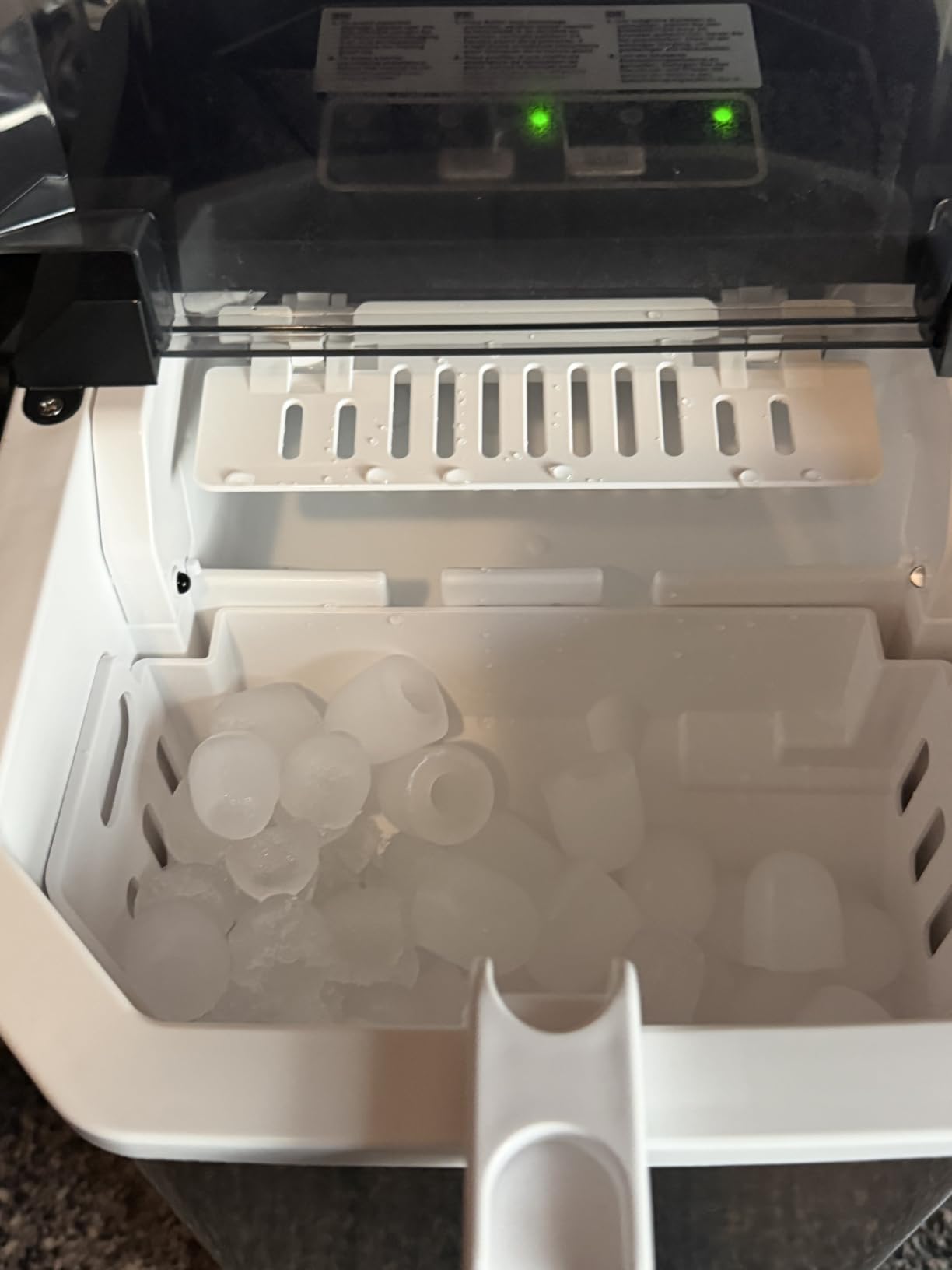Silonn Ice Maker Countertop, 8 Cubes in 6 Mins, 26.5lbs/24H, Self-Cleaning customer photo 2